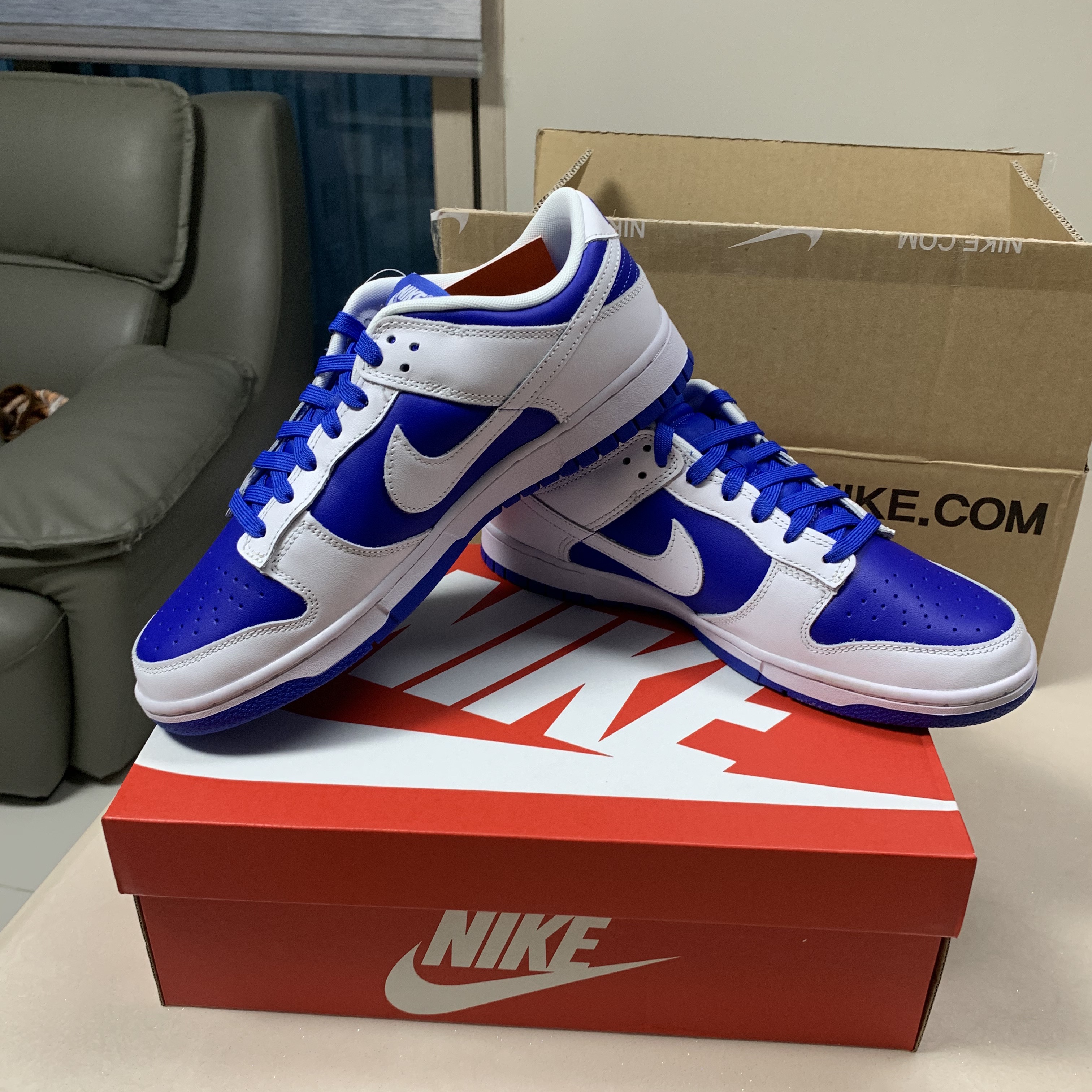 Nike Dunk Low Retro Racer Blue and White 착용 스타일 - 2