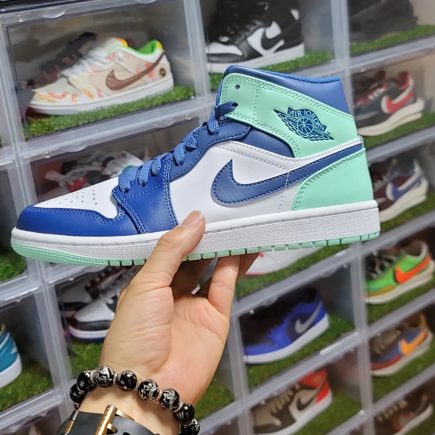 Jordan 1 Mid Blue Mint 착용 스타일