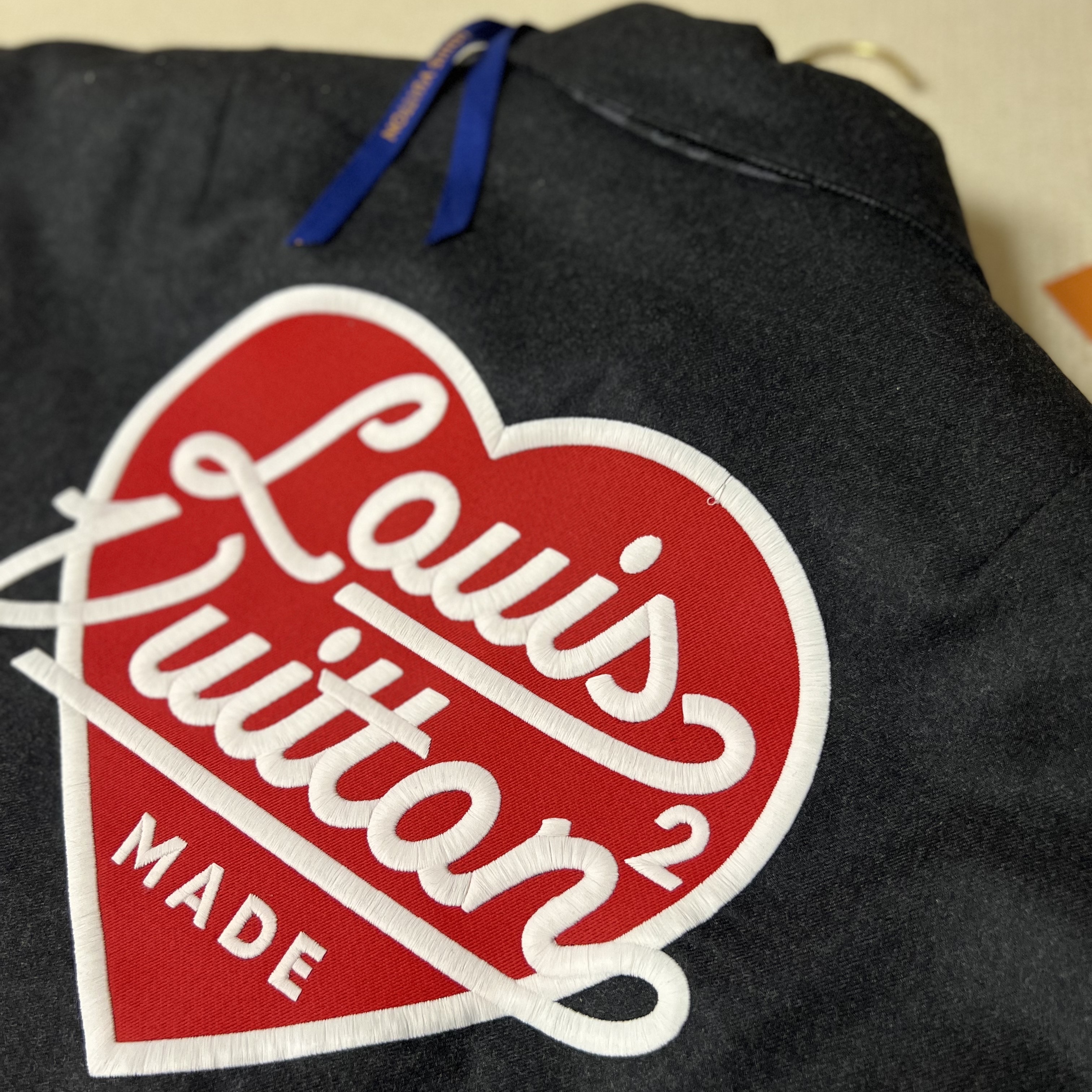 Louis Vuitton x Nigo Reversible Padded Blouson Deep Grey 착용 스타일 - 1
