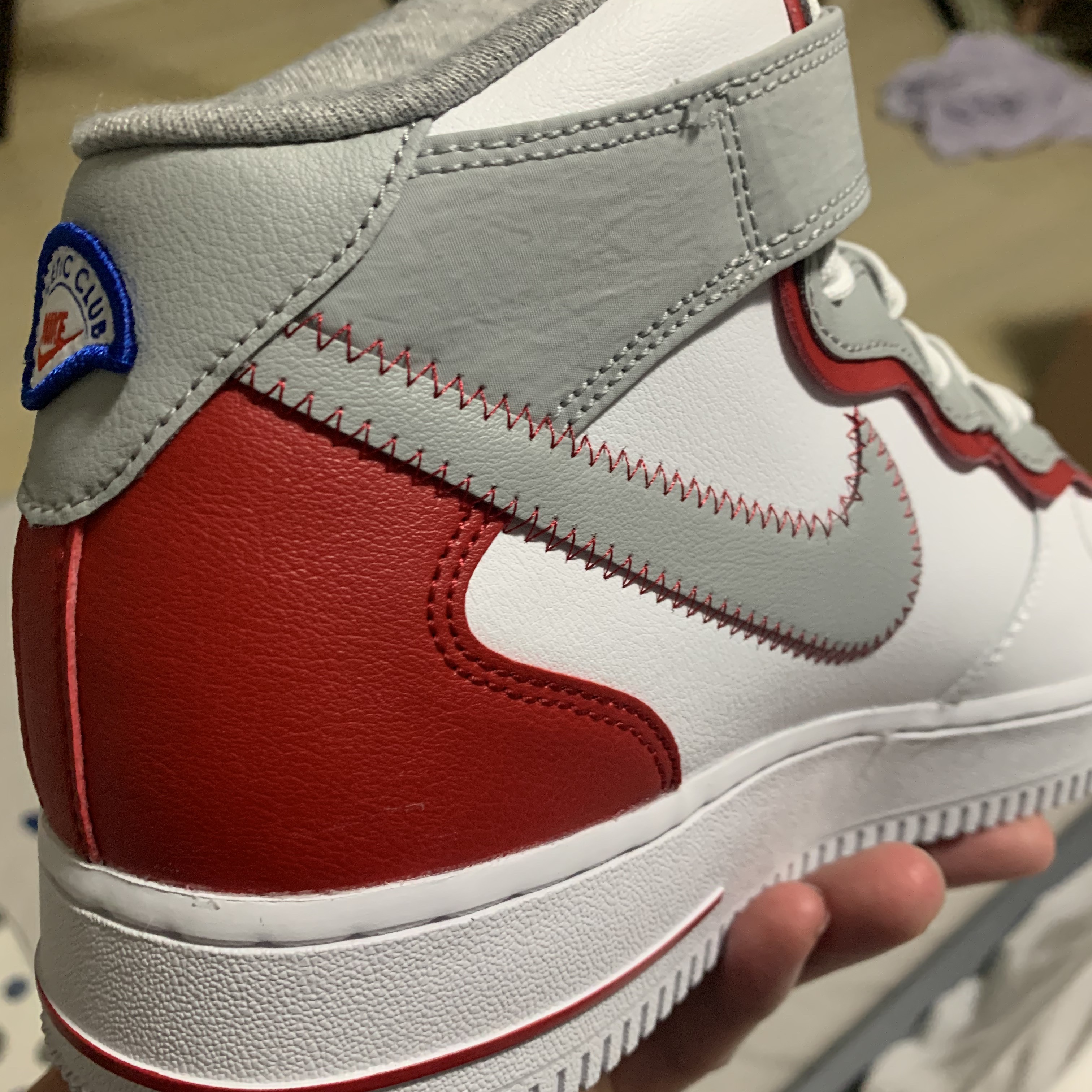 Nike Air Force 1 Mid '07 LV8 Athletic Club White Gym Red 착용 스타일 - 5