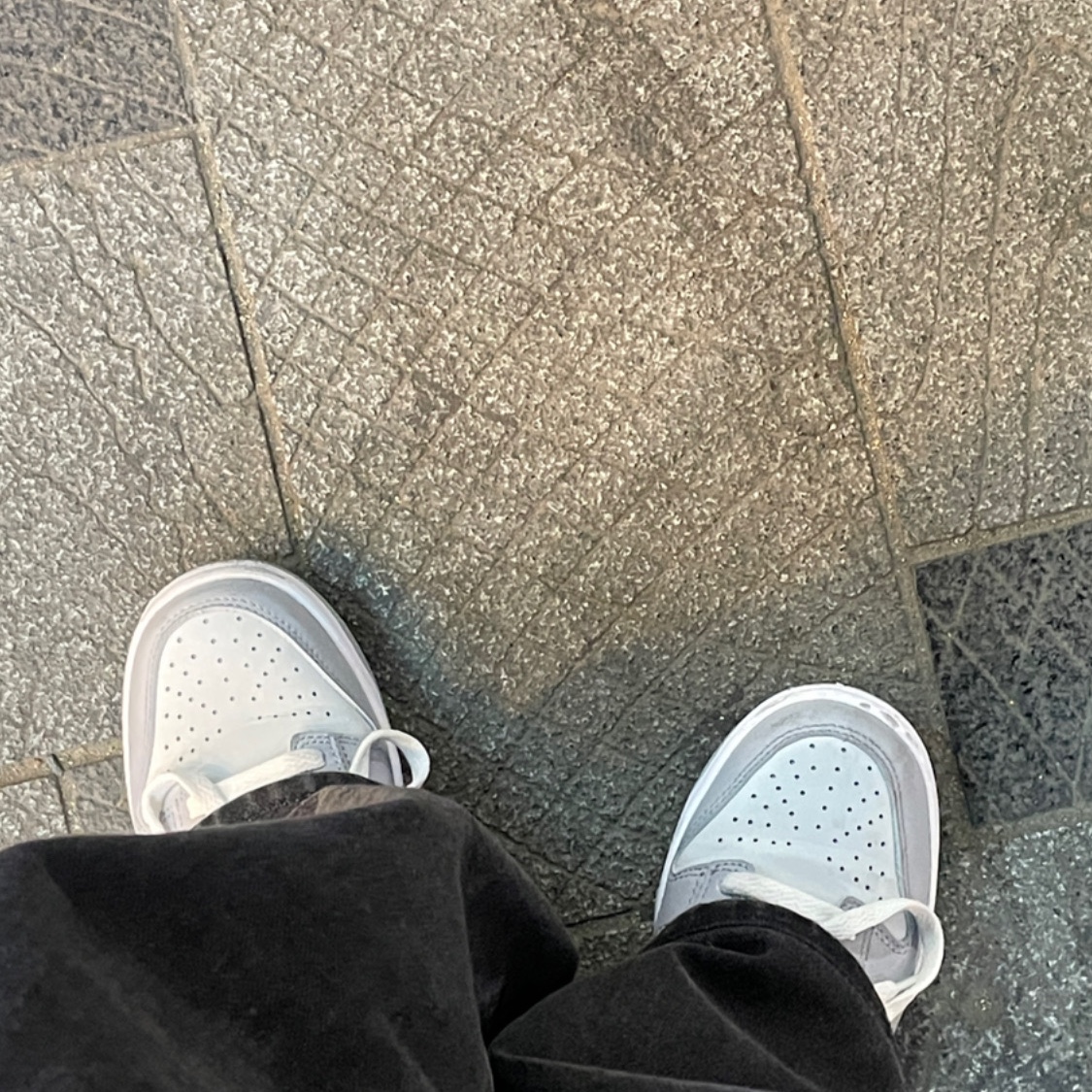 Nike Dunk Low Retro Wolf Grey 착용 스타일