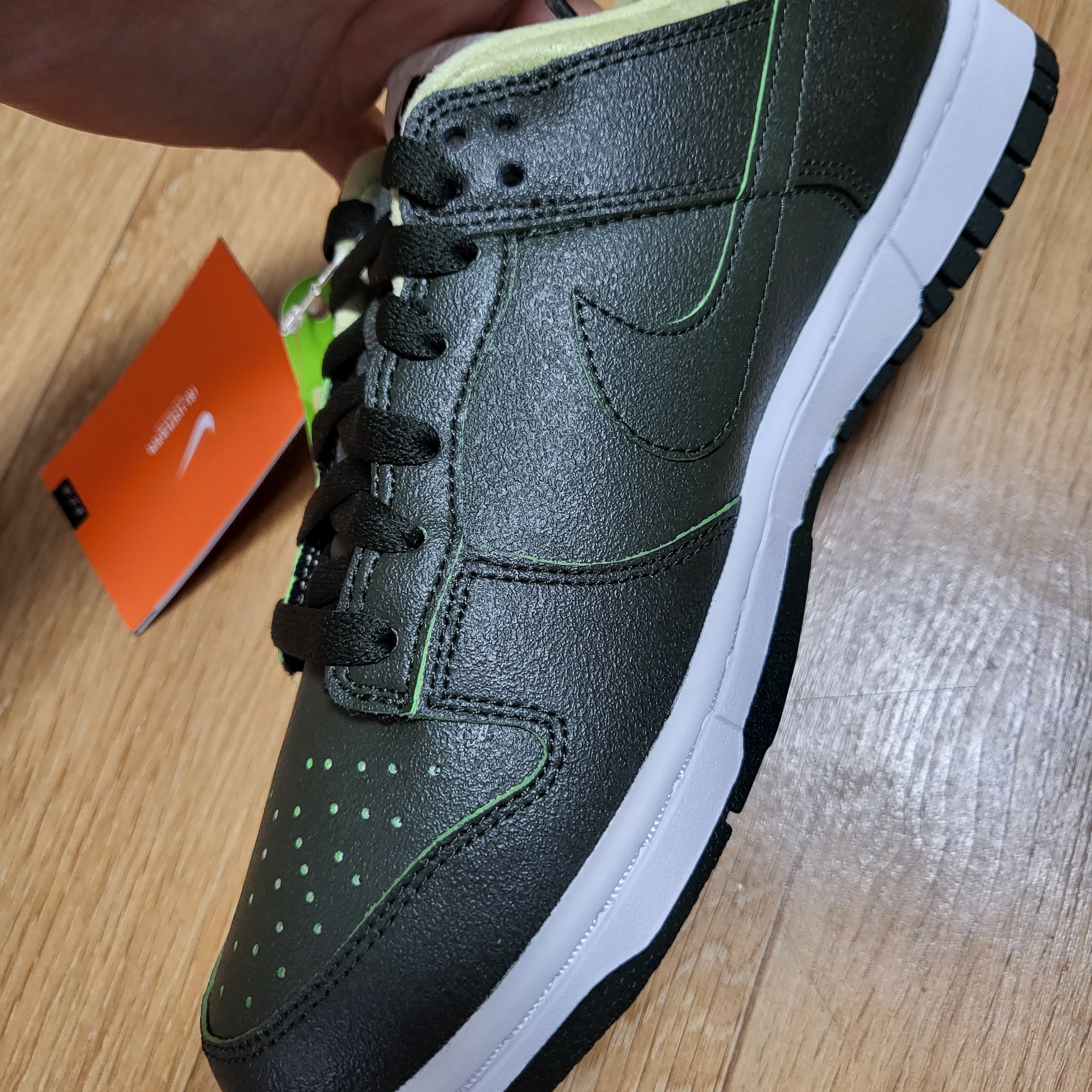 (W) Nike Dunk Low LX Avocado 착용 스타일 - 4