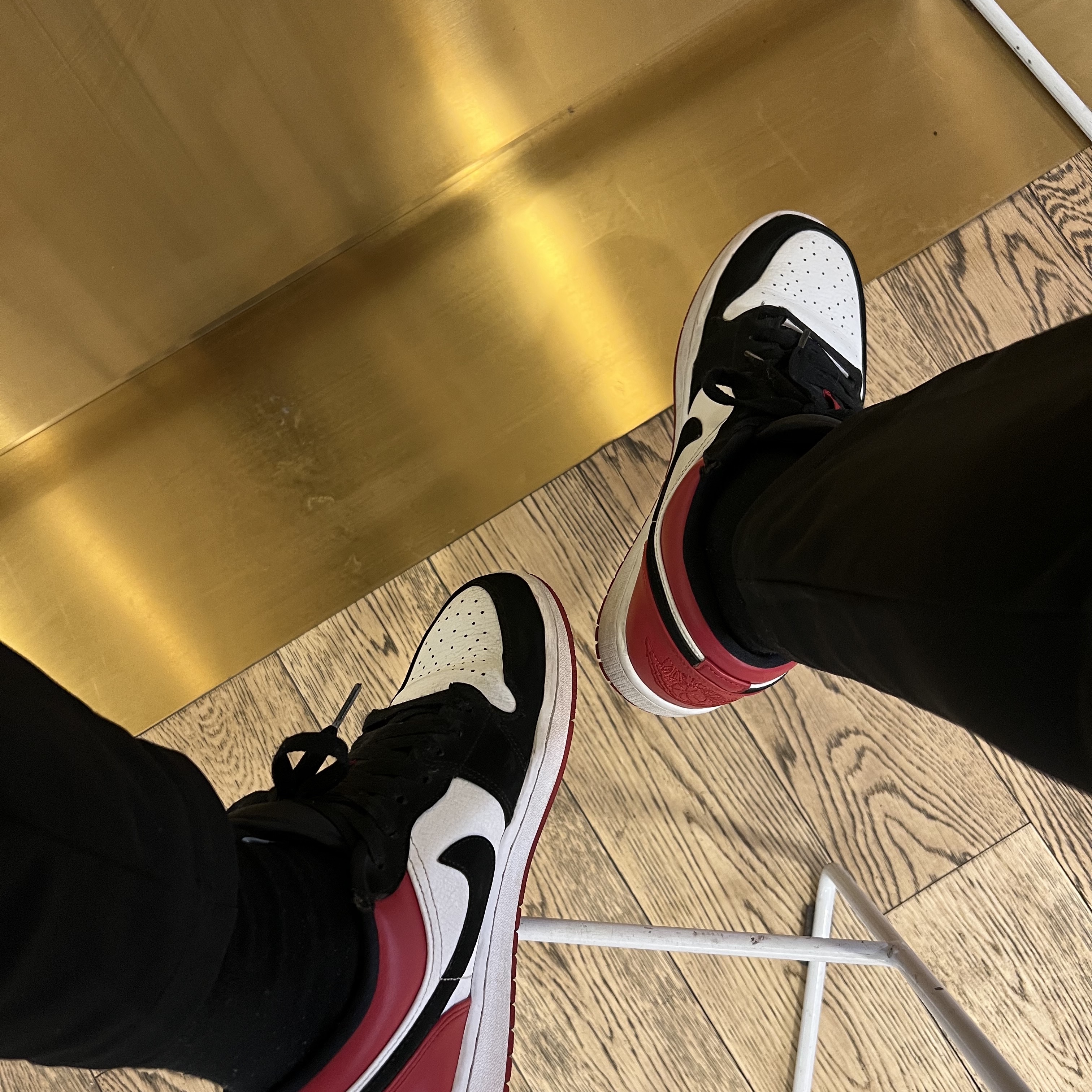 Jordan 1 Low Black Toe 착용 스타일