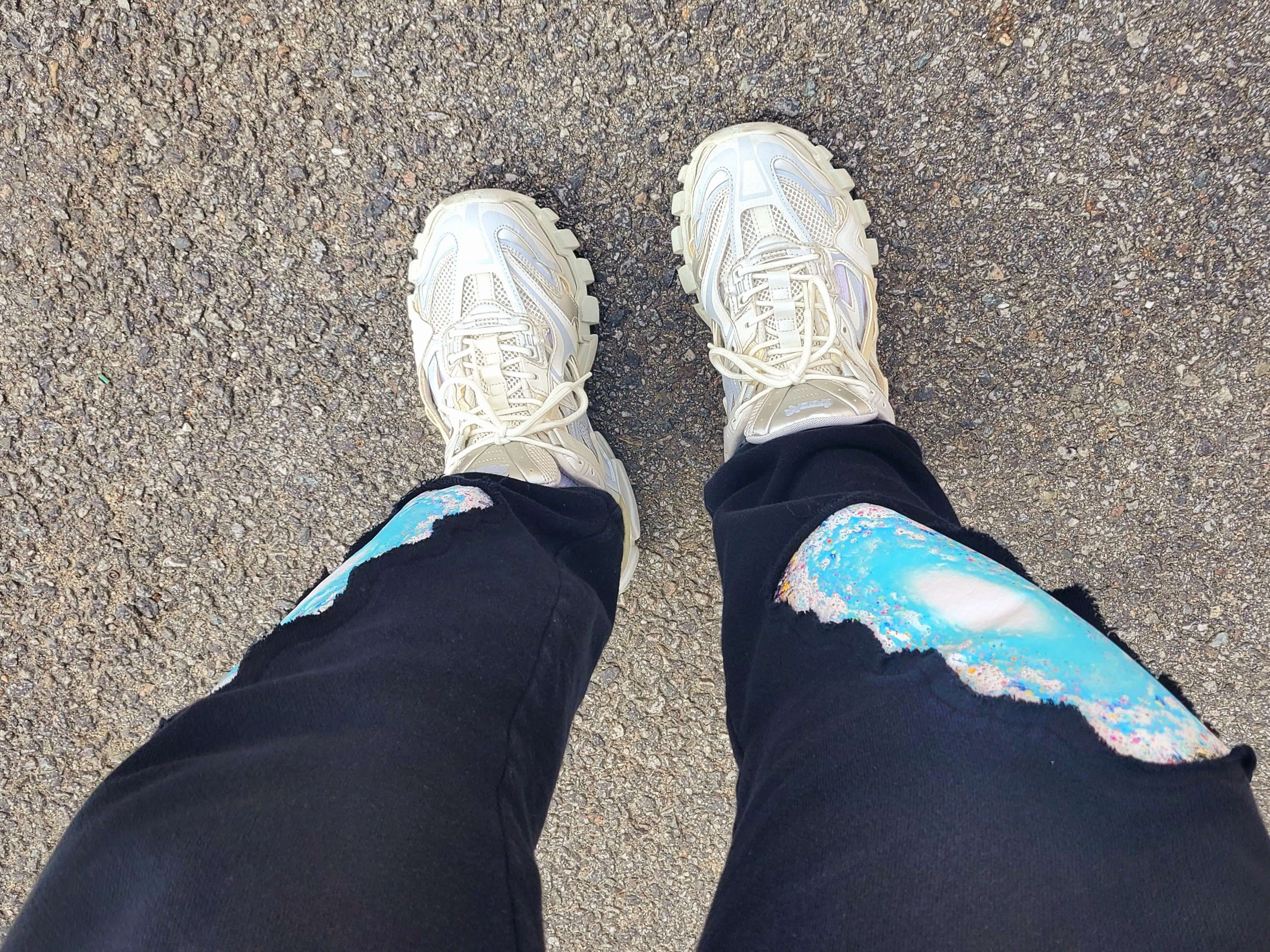 Balenciaga Track.2 Sneakers White 착용 스타일 - 5