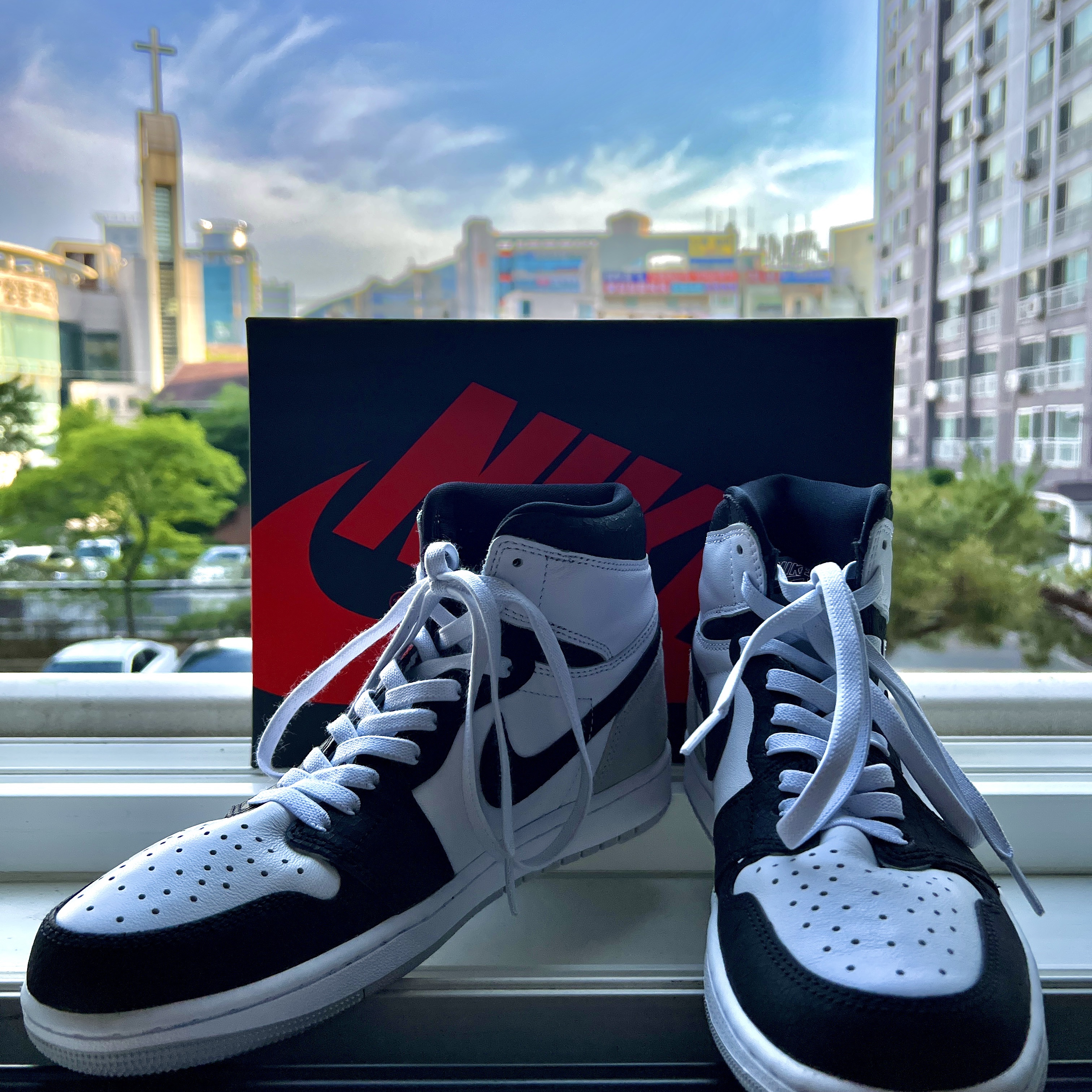 Jordan 1 Retro High OG Bleached Coral 착용 스타일