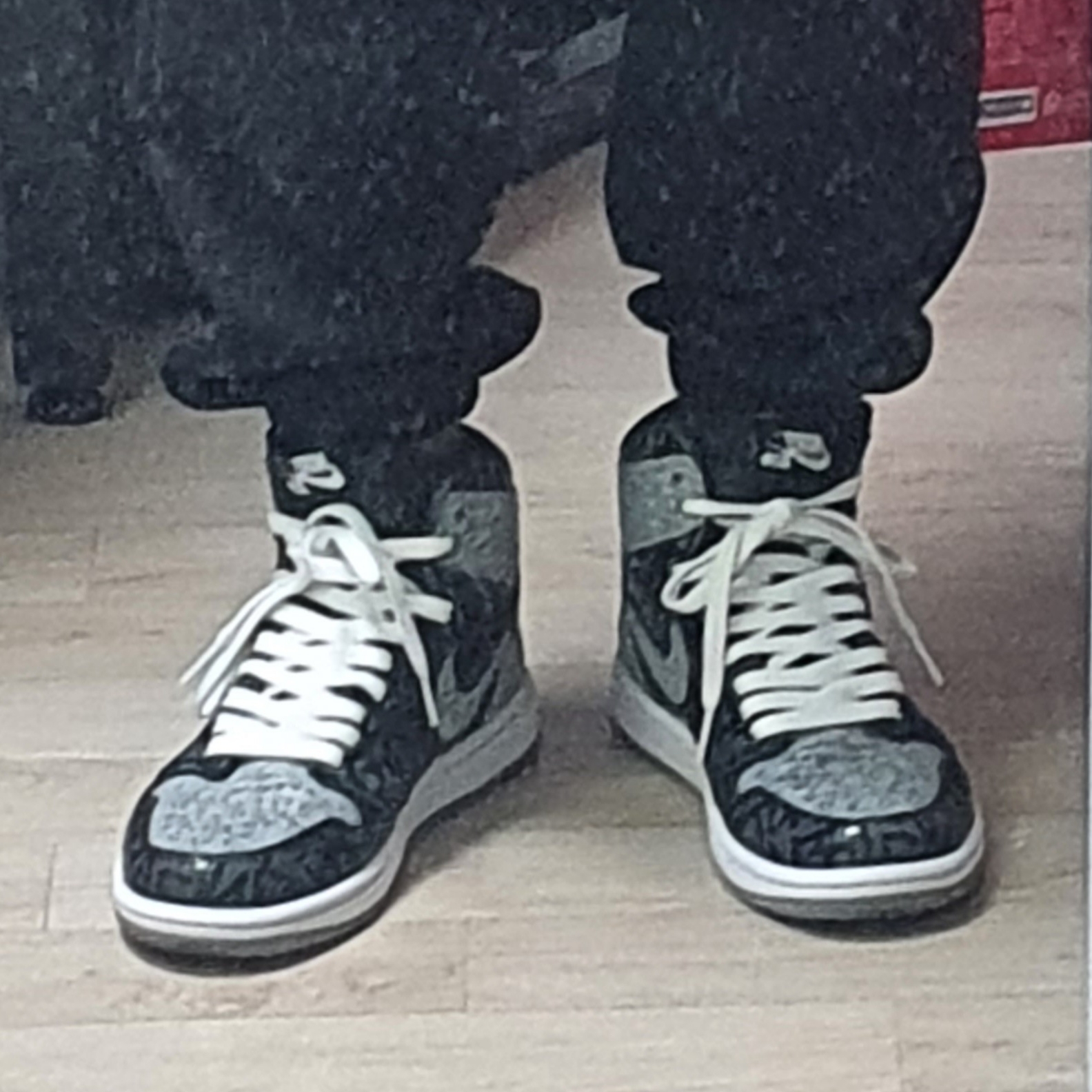 Jordan 1 Retro High OG Rebellionaire 착용 스타일 - 3
