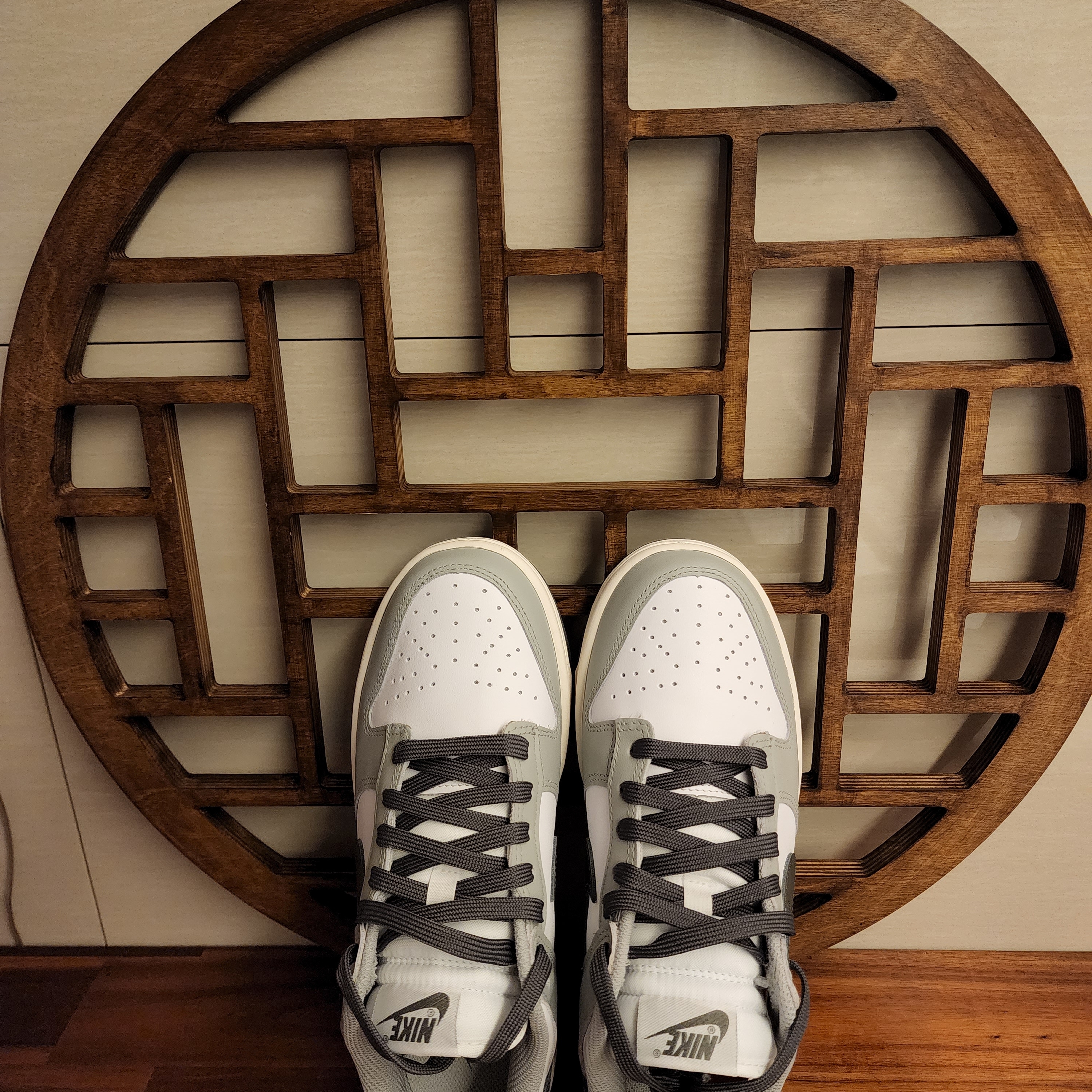 (W) Nike Dunk Low Light Smoke Grey 착용 스타일 - 4