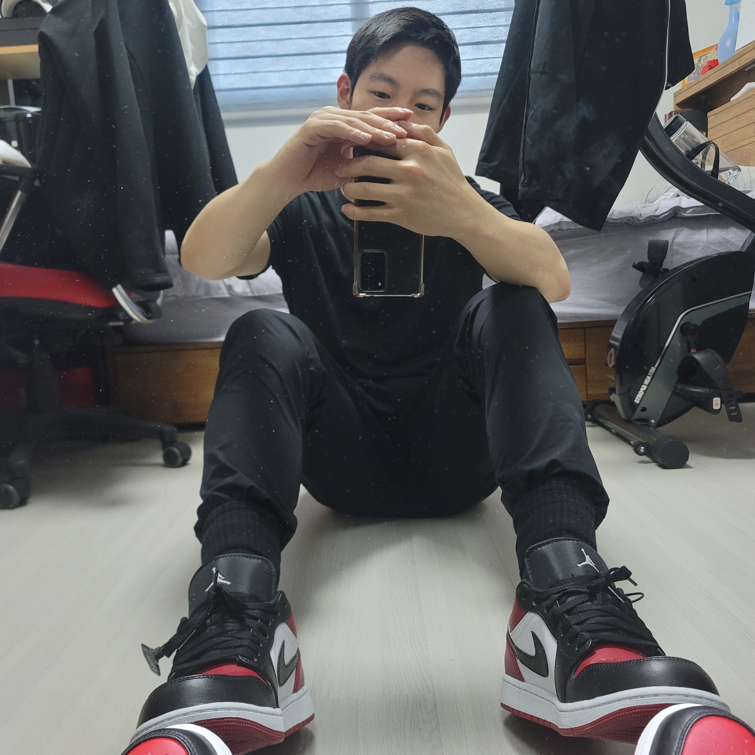 Jordan 1 Low Bred Toe 착용 스타일 - 1
