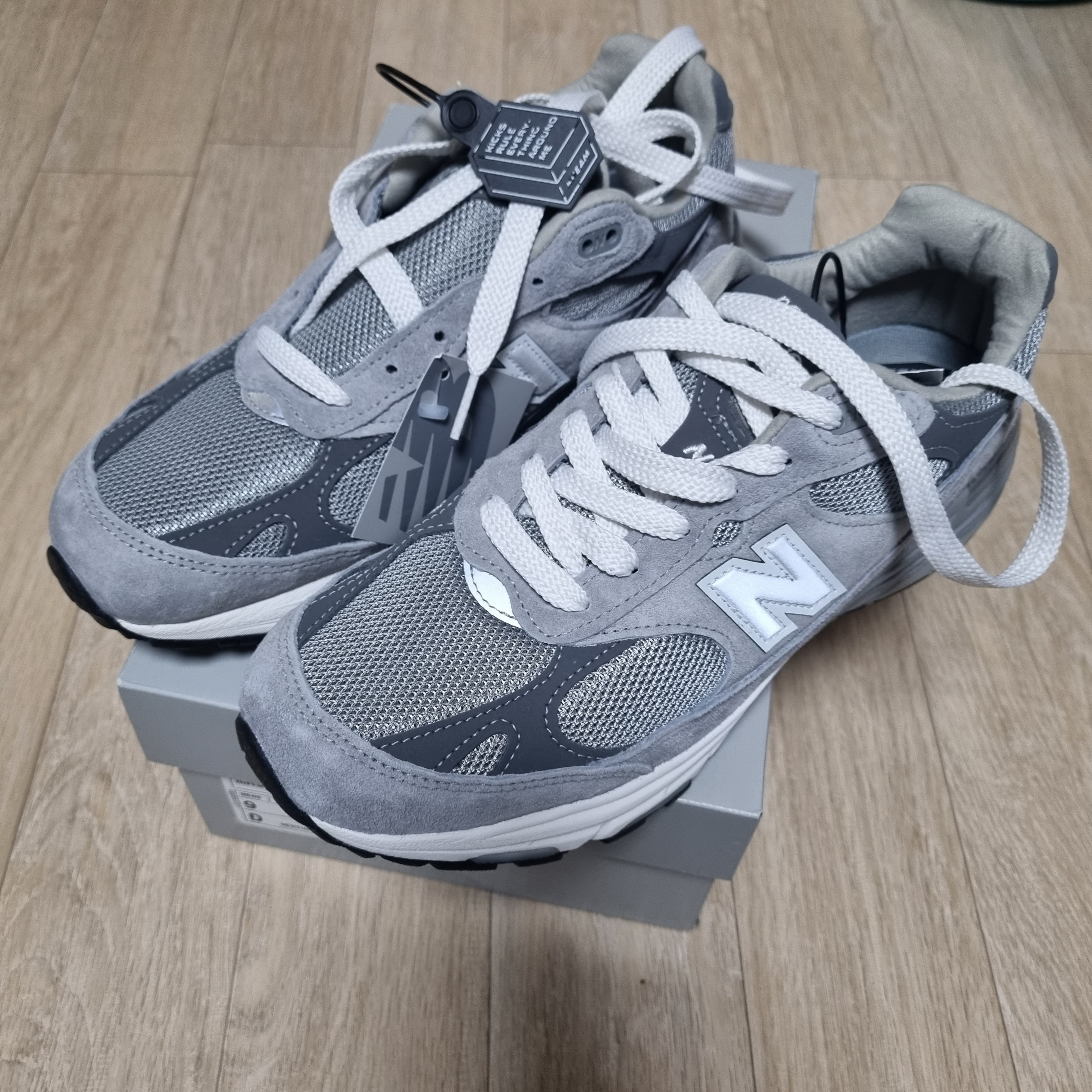 New Balance 993 Made in USA Grey - D Standard 착용 스타일