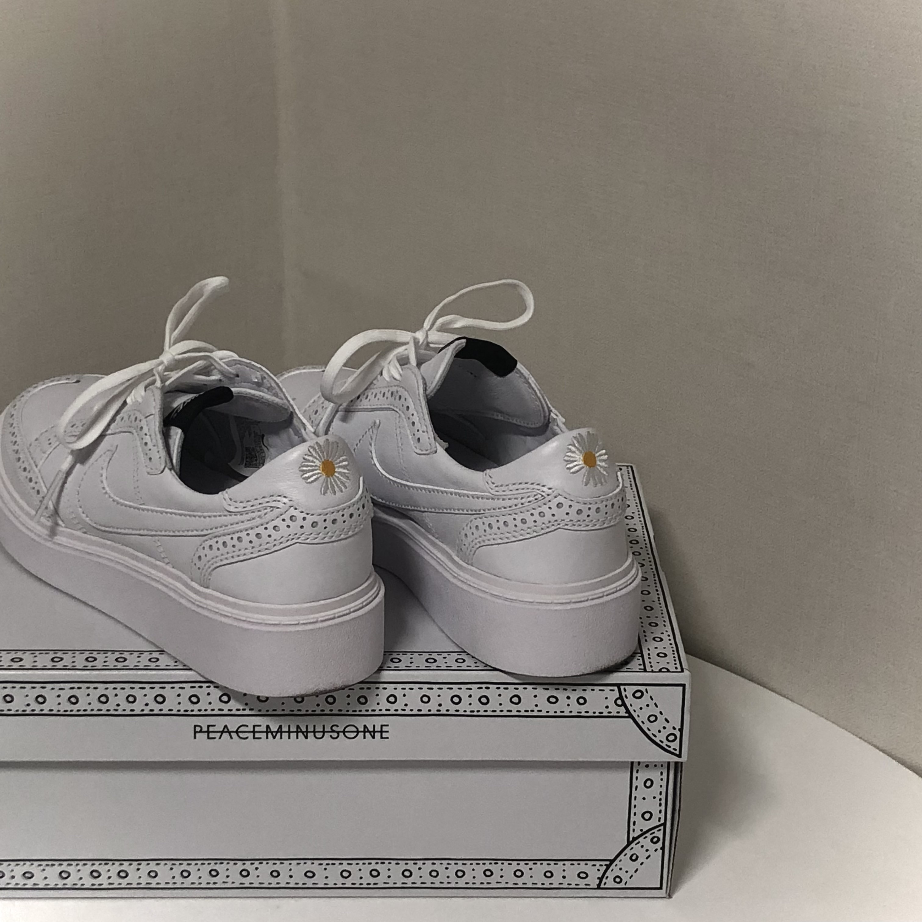 Nike x Peaceminusone Kwondo1 White 착용 스타일