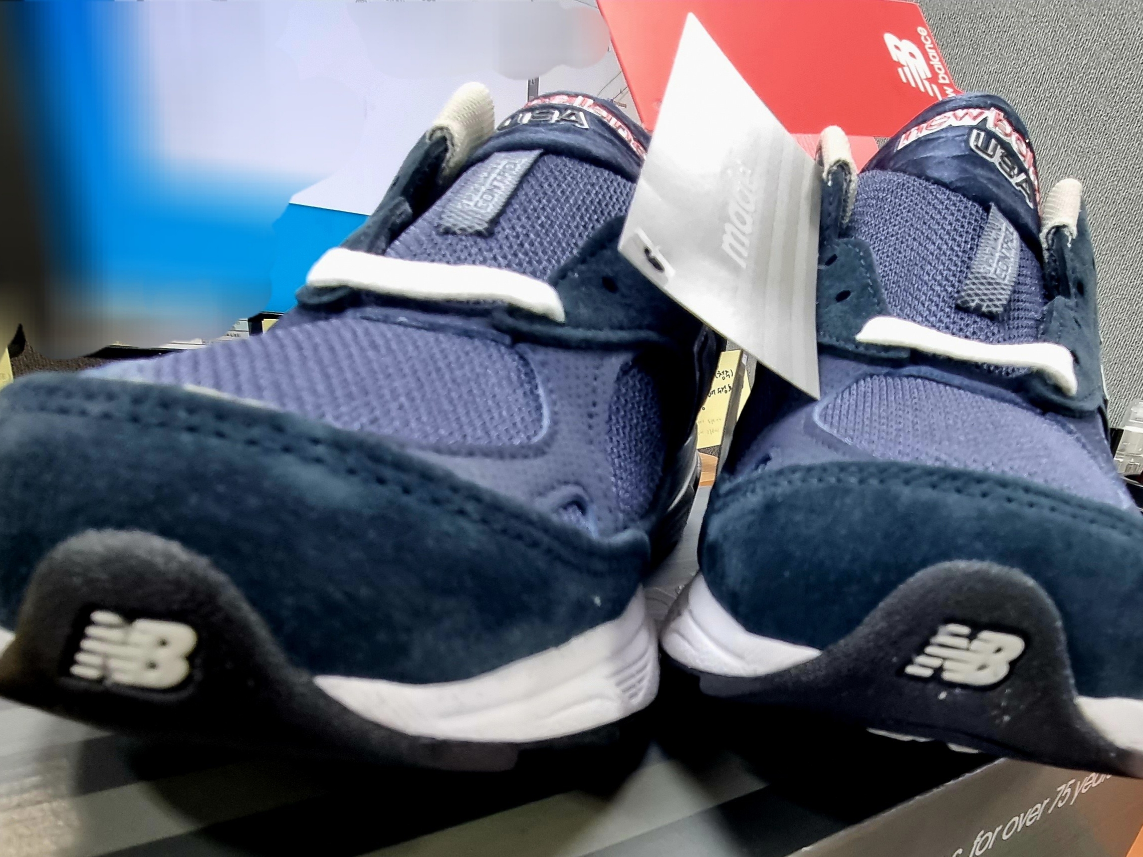 New Balance 990v3 Made in USA Navy - D Standard 착용 스타일 - 1