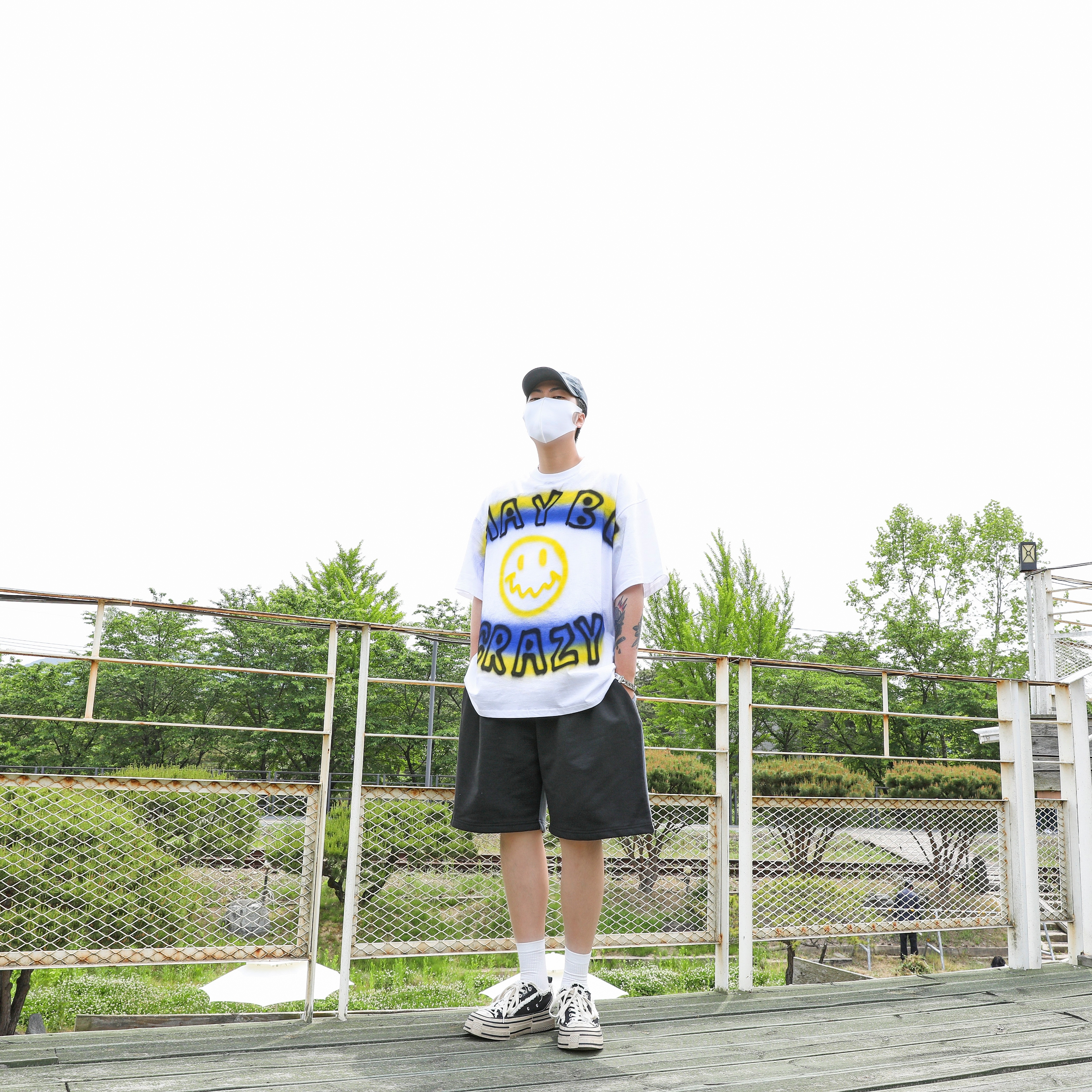 Maison Mihara Yasuhiro Peterson OG Sole Canvas Low Sneakers Black 착용 스타일 - 2