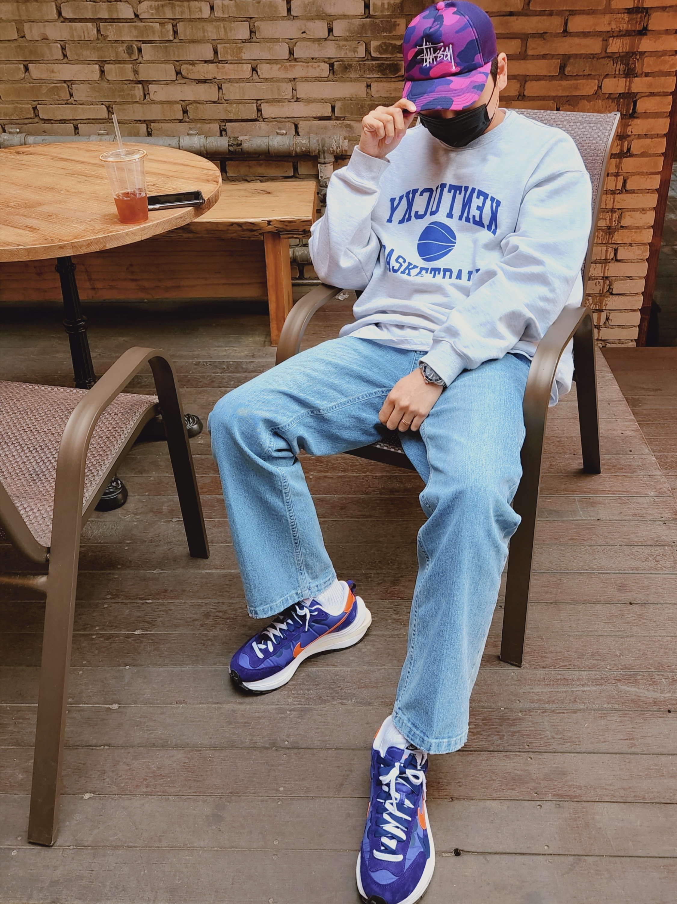 Nike x Sacai VaporWaffle Dark Iris, Stussy x BAPE Trucker Cap Purprle 착용 스타일 - 3