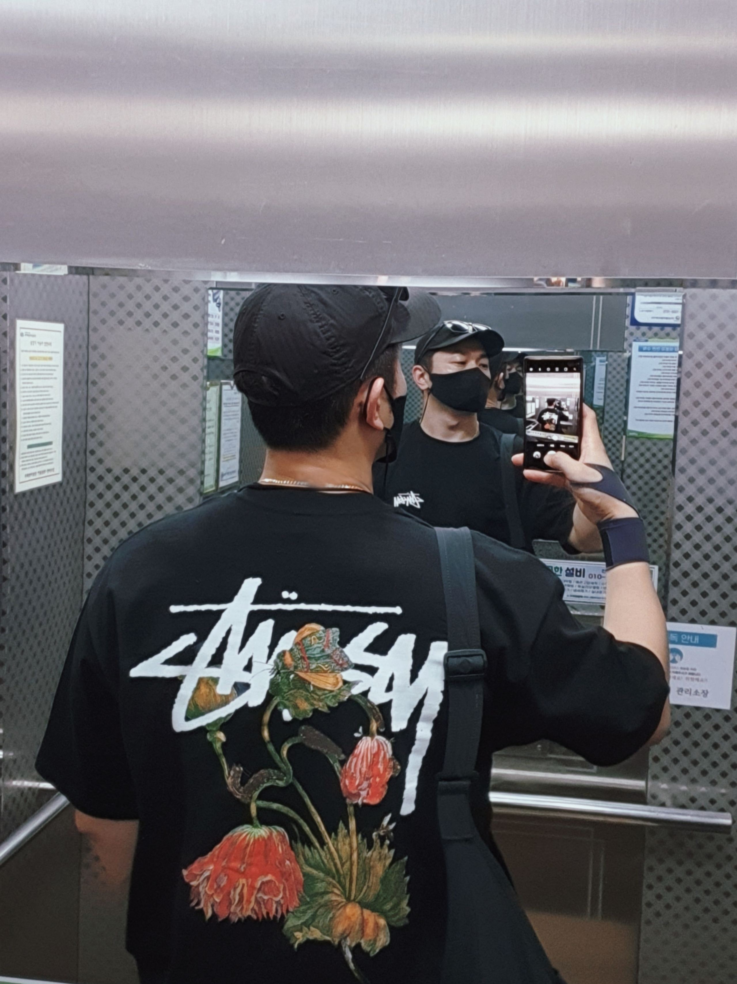 Stussy Withered Flower T-Shirt Black, Double RL Garment Dyeing Twill Ball Cap Black 착용 스타일 - 2