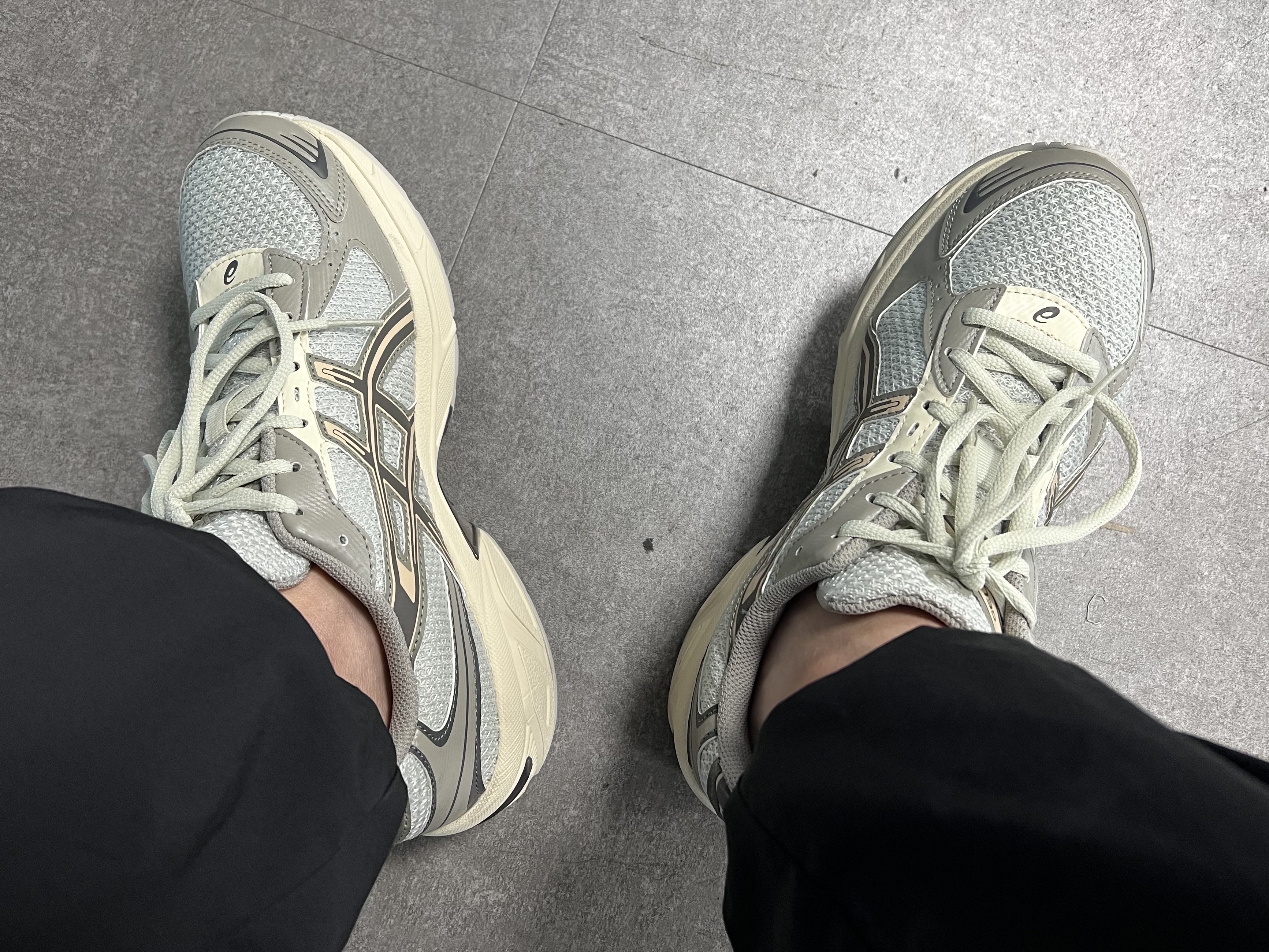 Asics x I4P Gel-1130 Glacier Grey Mink 착용 스타일