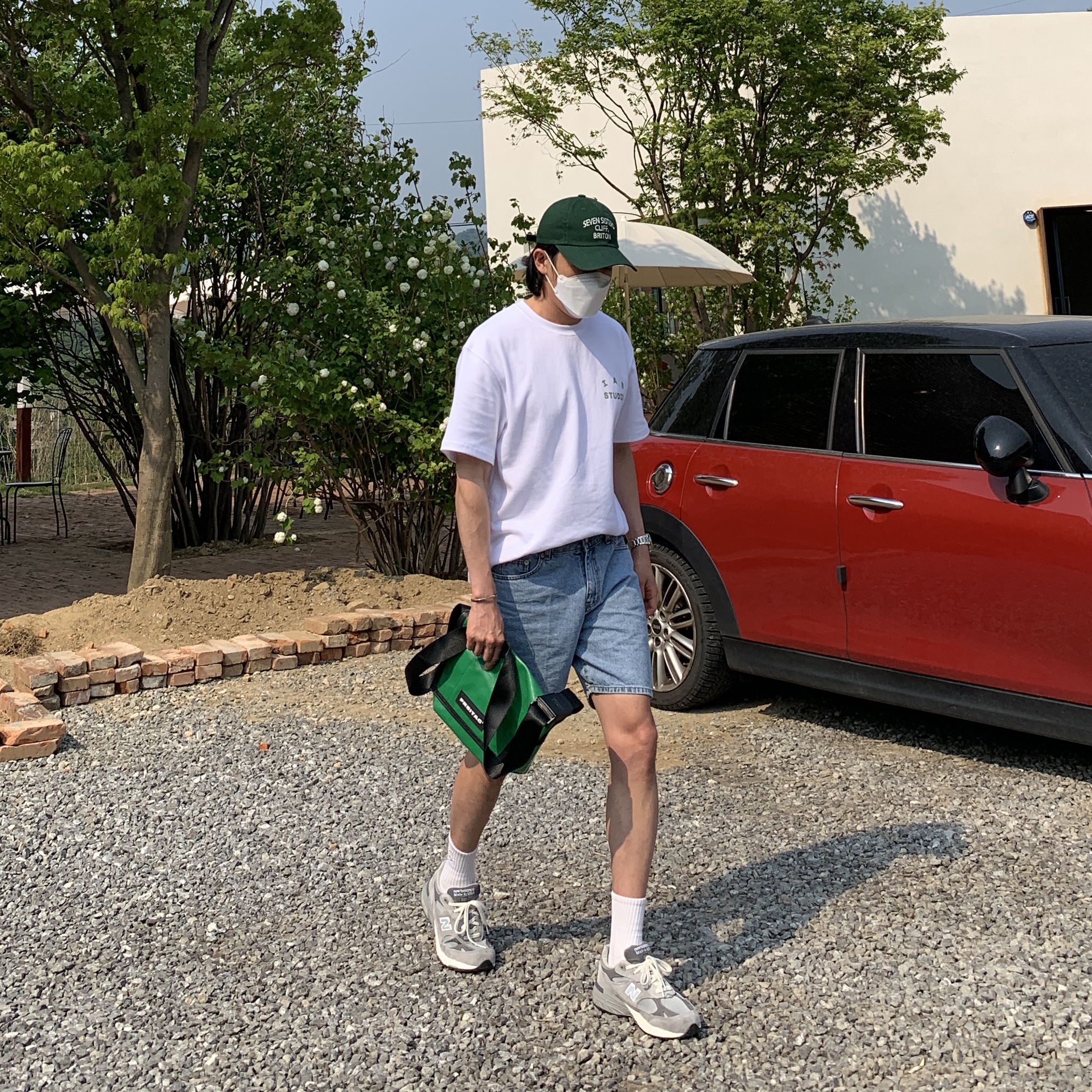 IAB Studio T-Shirt White Light Green, New Balance 993 Made in USA Grey - D Standard 착용 스타일 - 3