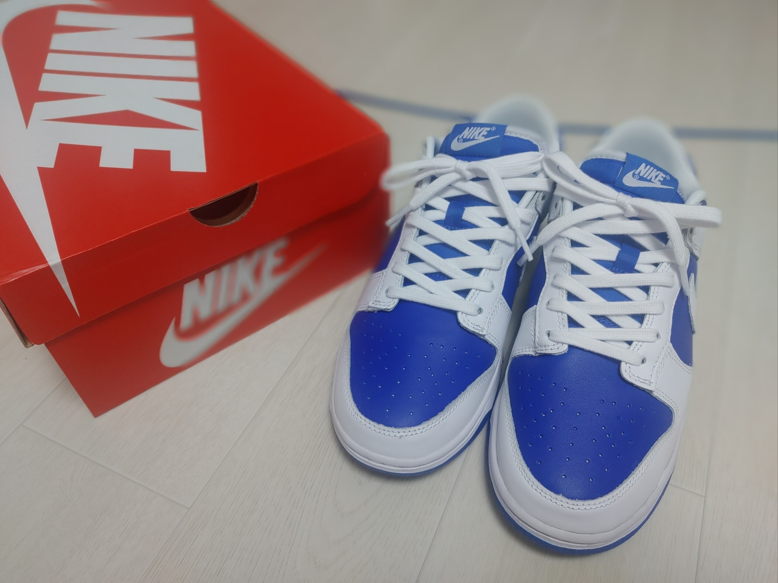Nike Dunk Low Retro Racer Blue and White 착용 스타일 - 2