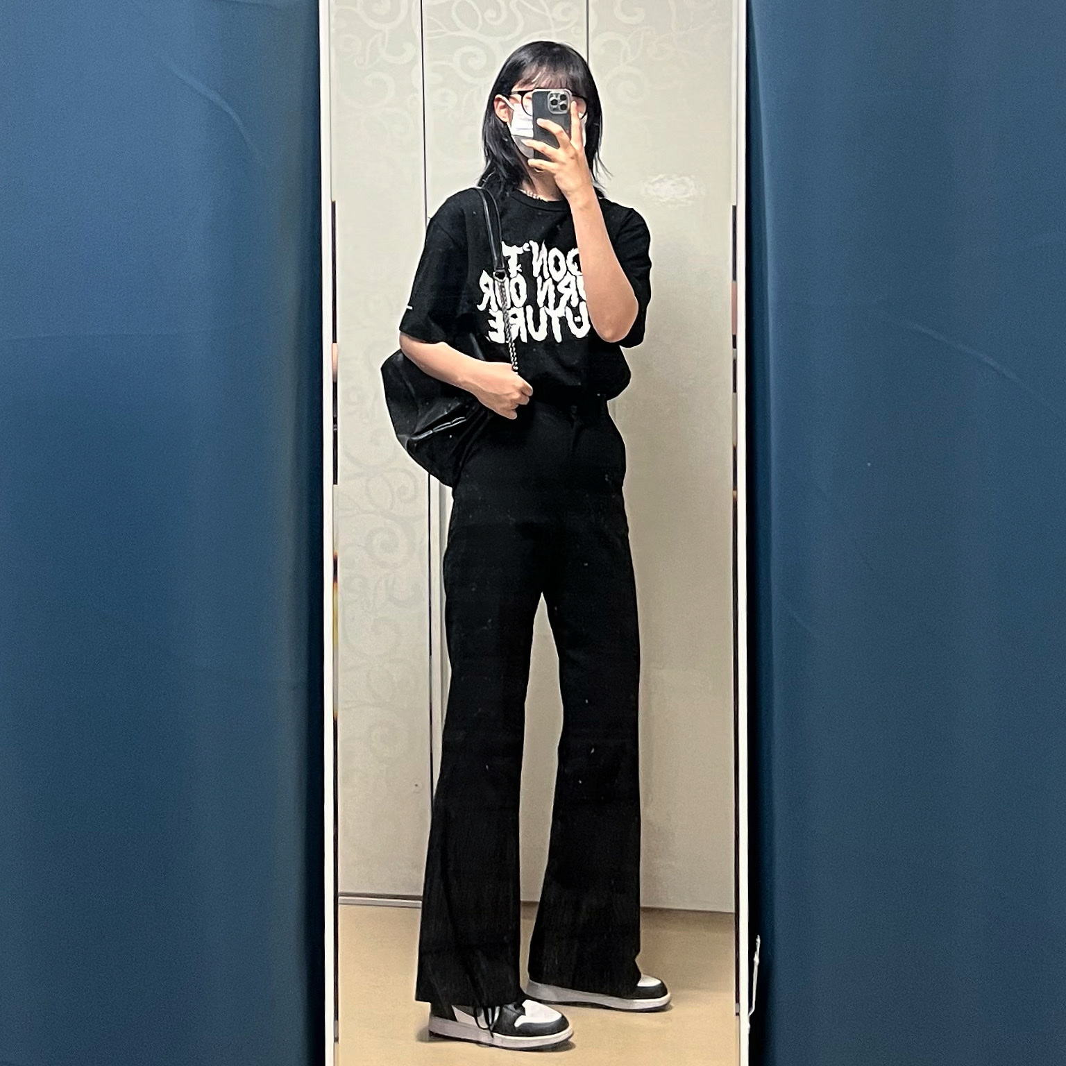 (GS) Jordan 1 Low Black Particle Grey 착용 스타일