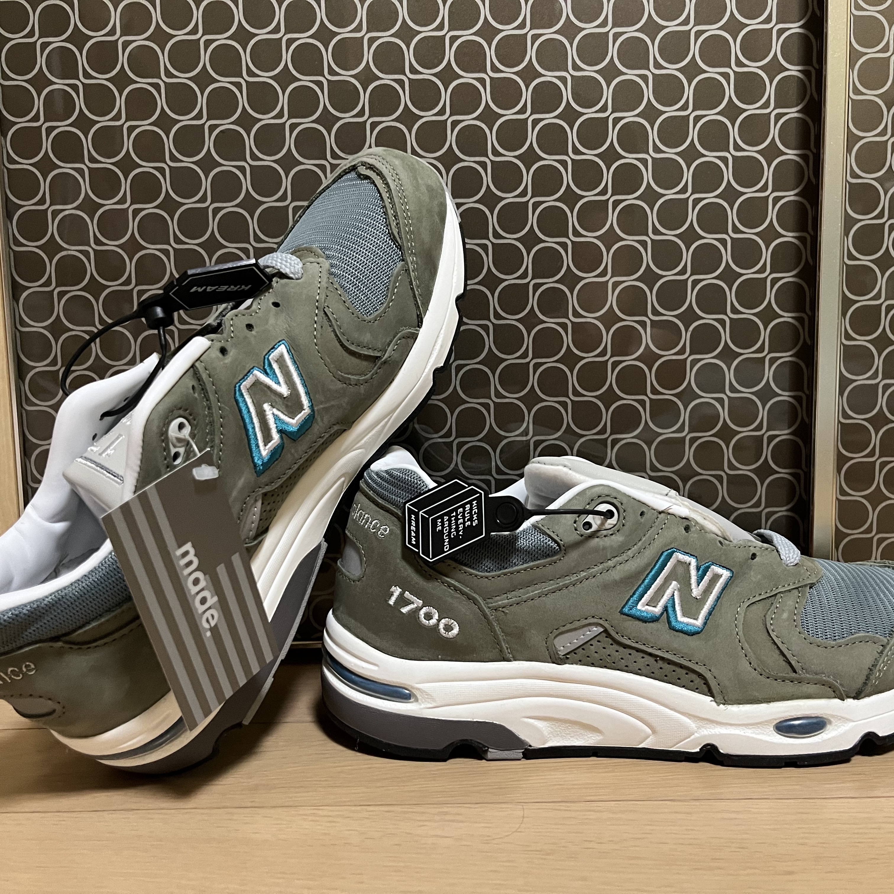 New Balance 1700 Made in USA Brown Steel Blue 착용 스타일