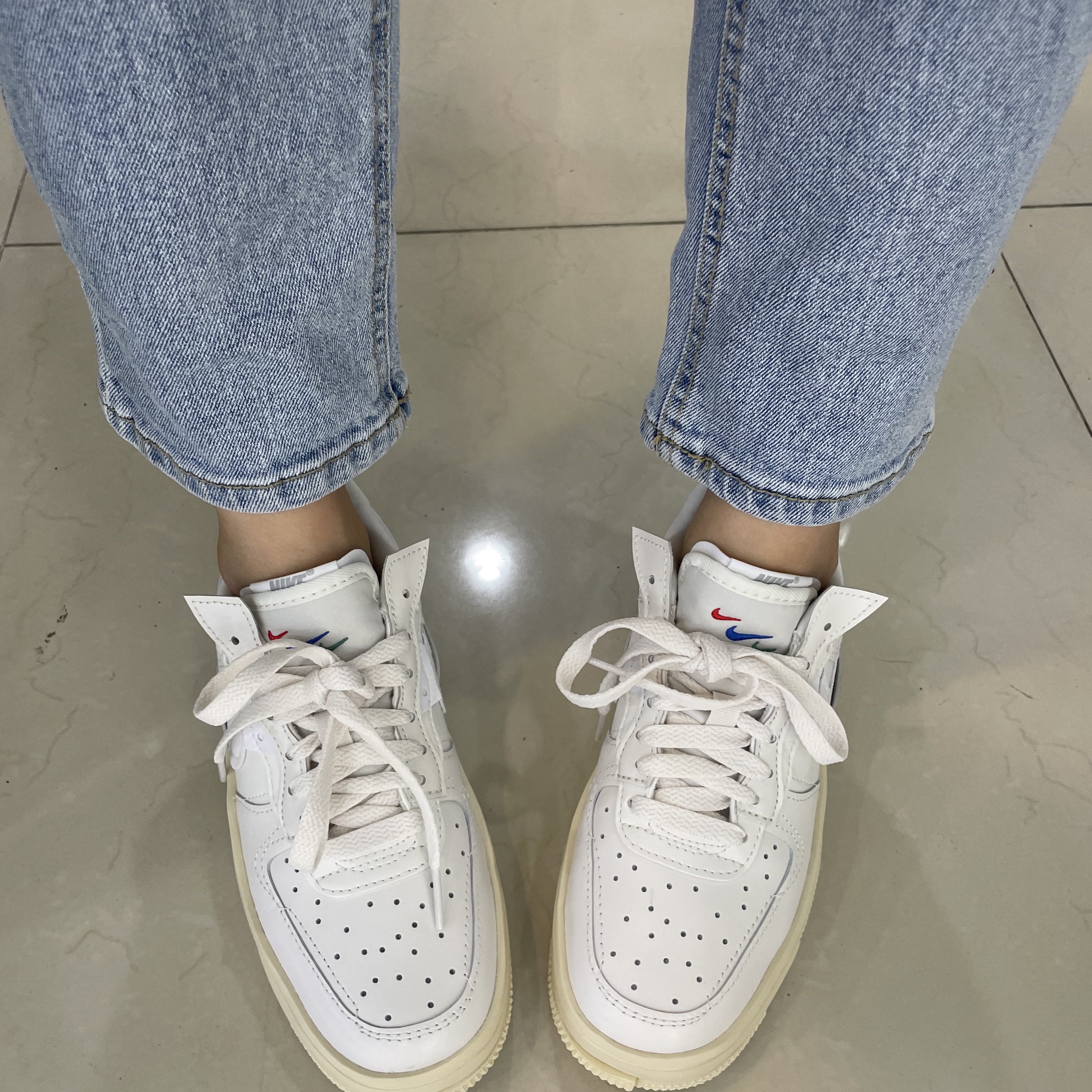 (W) Nike Air Force 1 Fontanka Phantom 착용 스타일 - 2