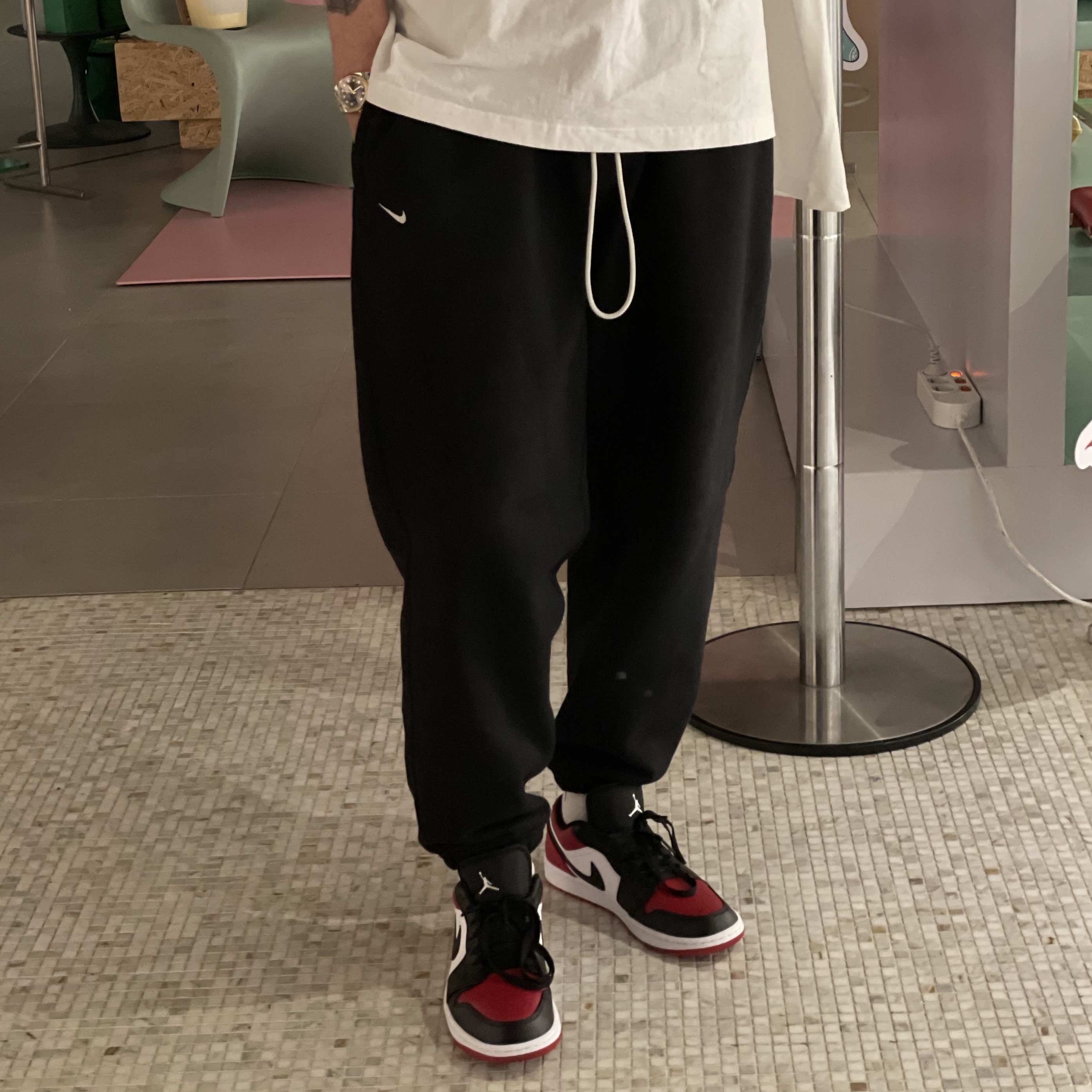 Jordan 1 Low Bred Toe 착용 스타일 - 2