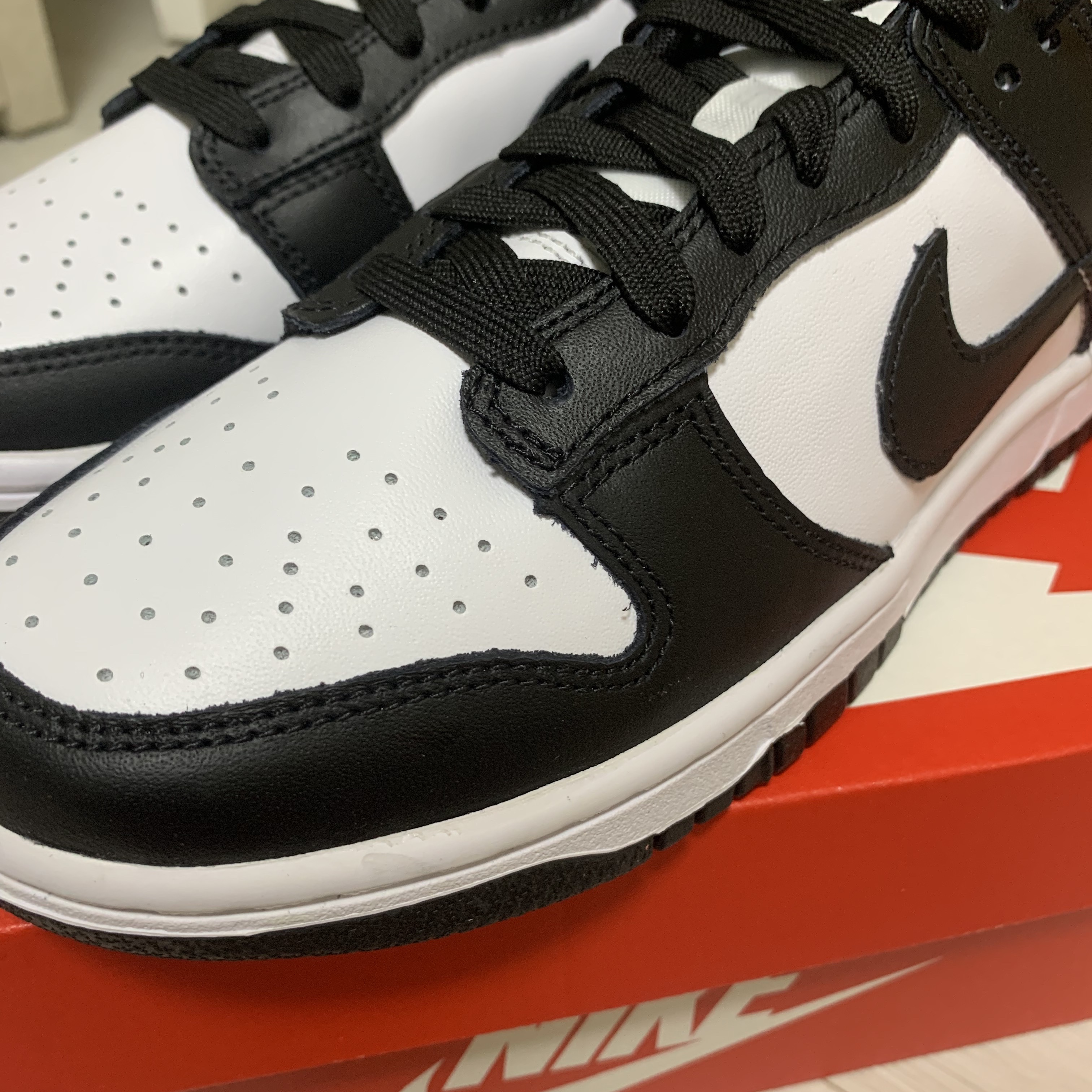 Nike Dunk Low Retro Black 착용 스타일