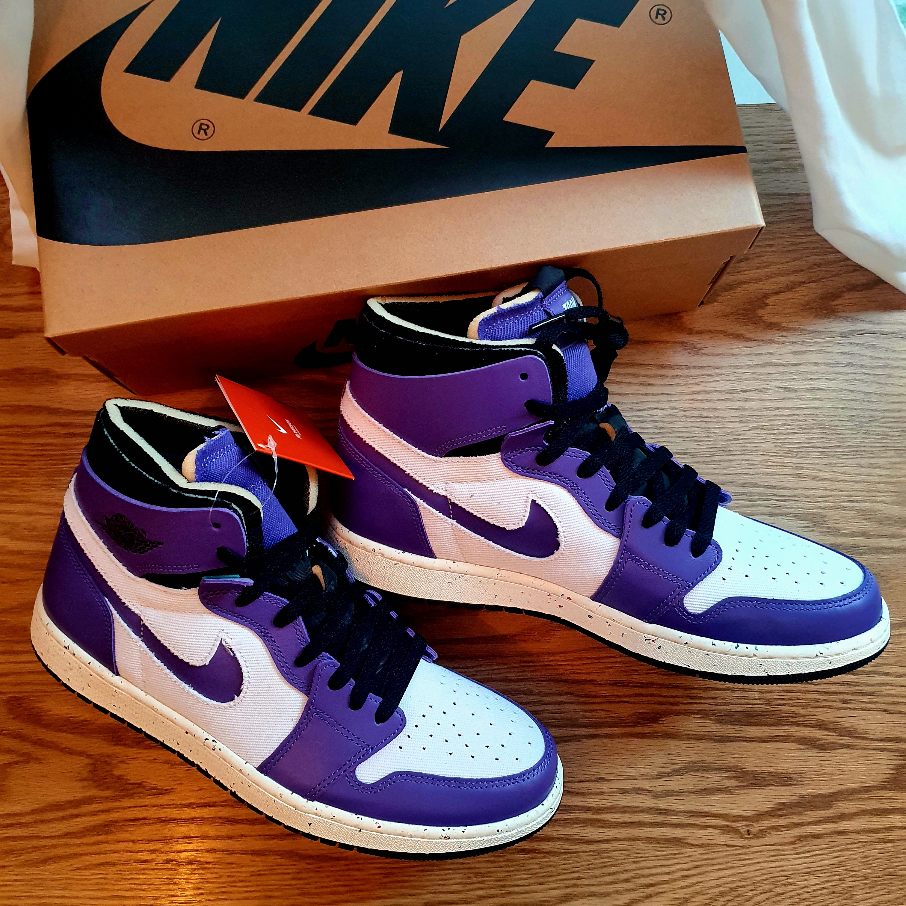Jordan 1 Zoom Air CMFT Dark Iris 착용 스타일 - 2
