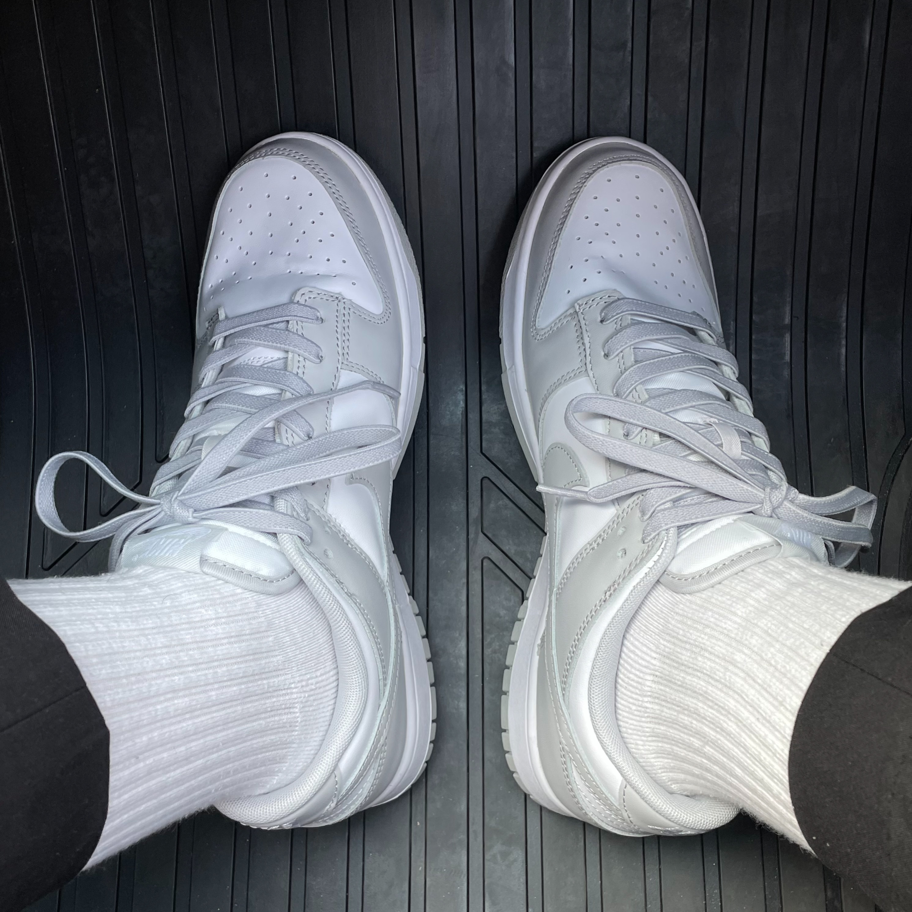 Nike Dunk Low Retro Grey Fog 착용 스타일