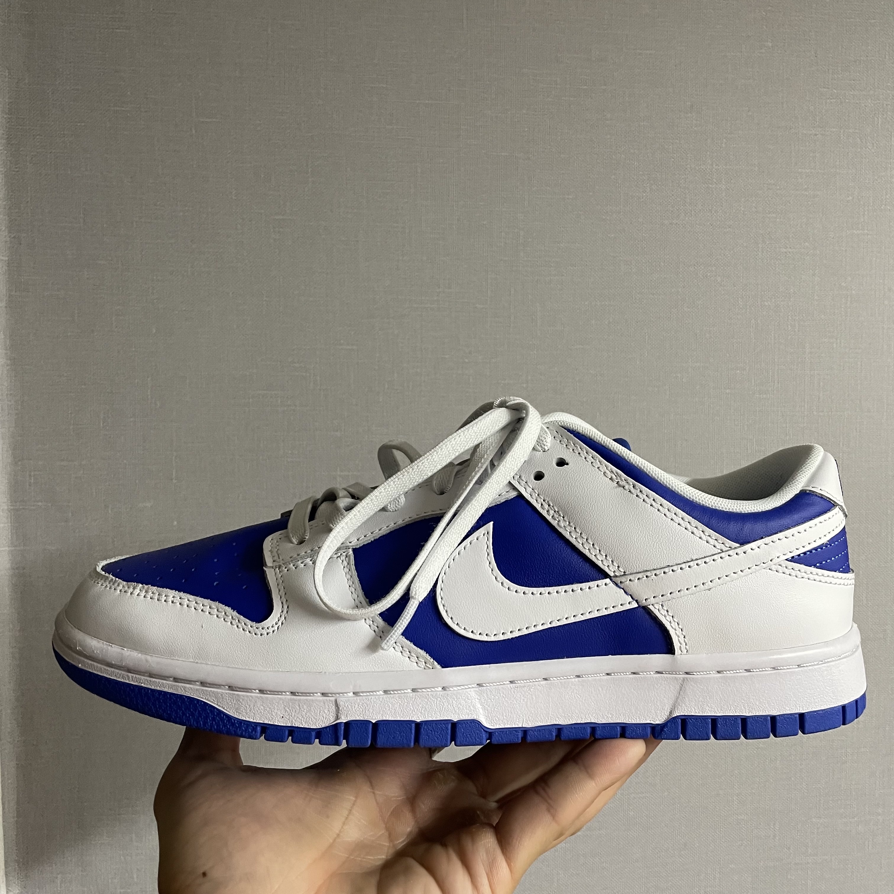 Nike Dunk Low Retro Racer Blue and White 착용 스타일 - 2