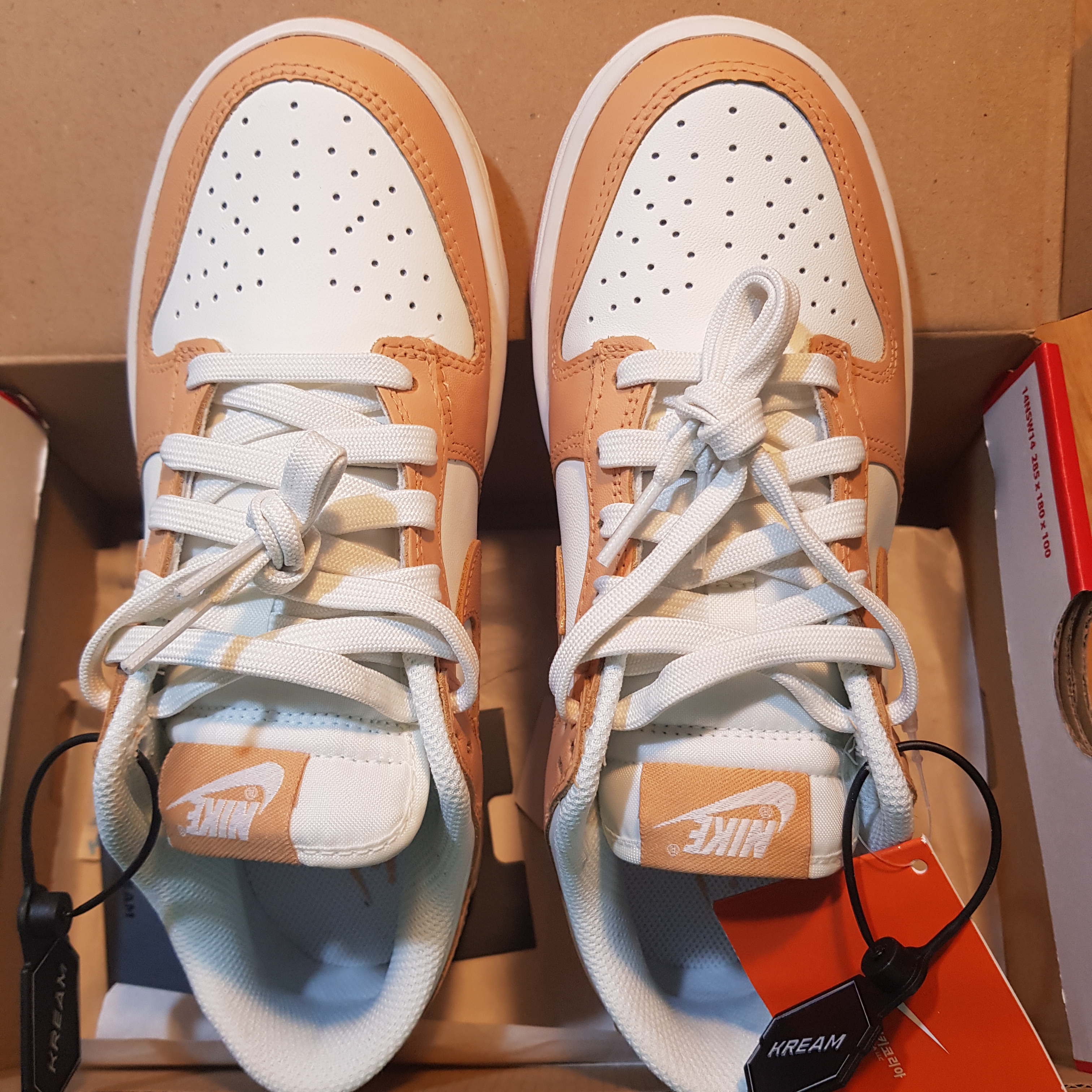 (W) Nike Dunk Low Harvest Moon 착용 스타일 - 2
