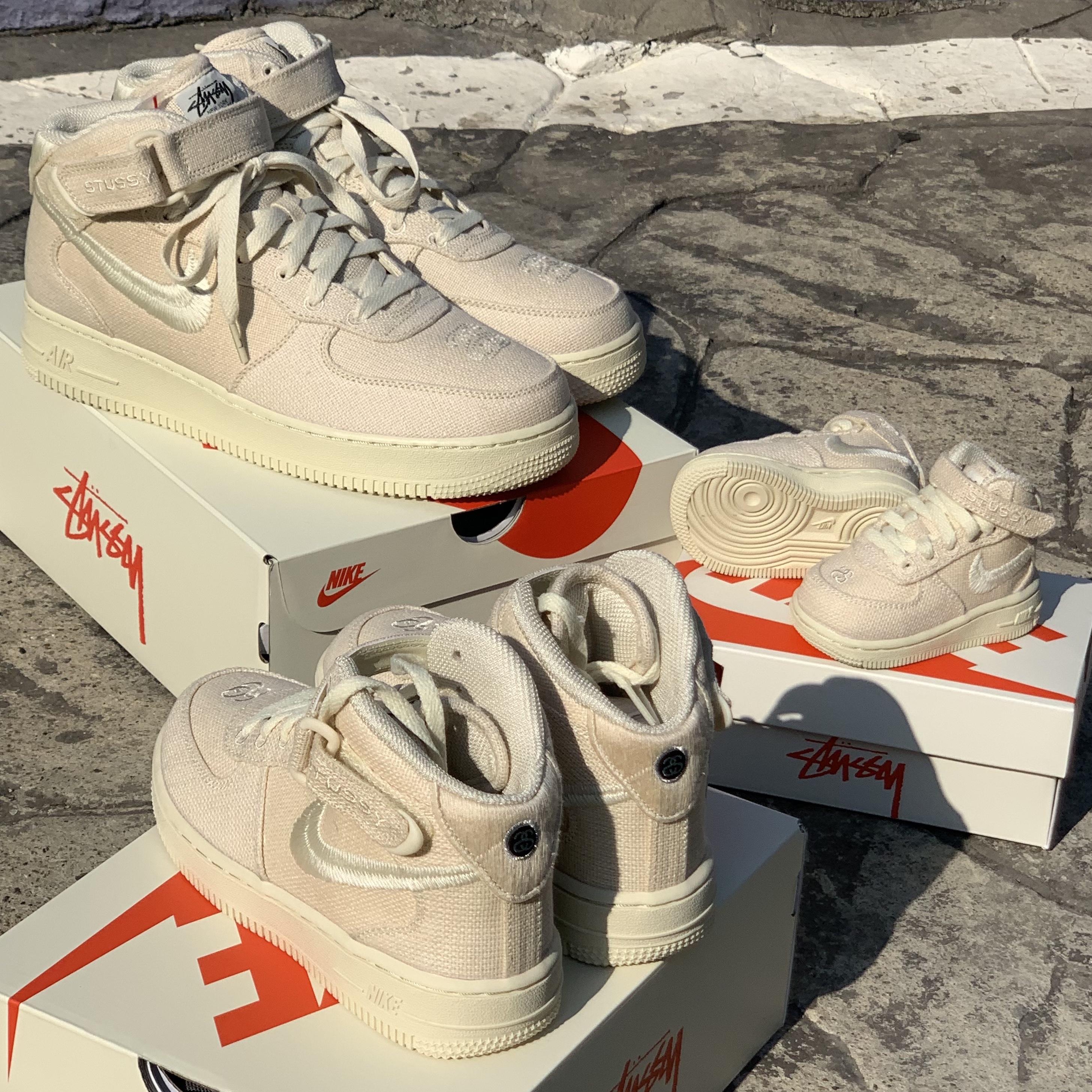 Nike x Stussy Air Force 1 '07 Mid SP Fossil, (PS) Nike x Stussy Air Force 1 '07 Mid SP Fossil 착용 스타일 - 1