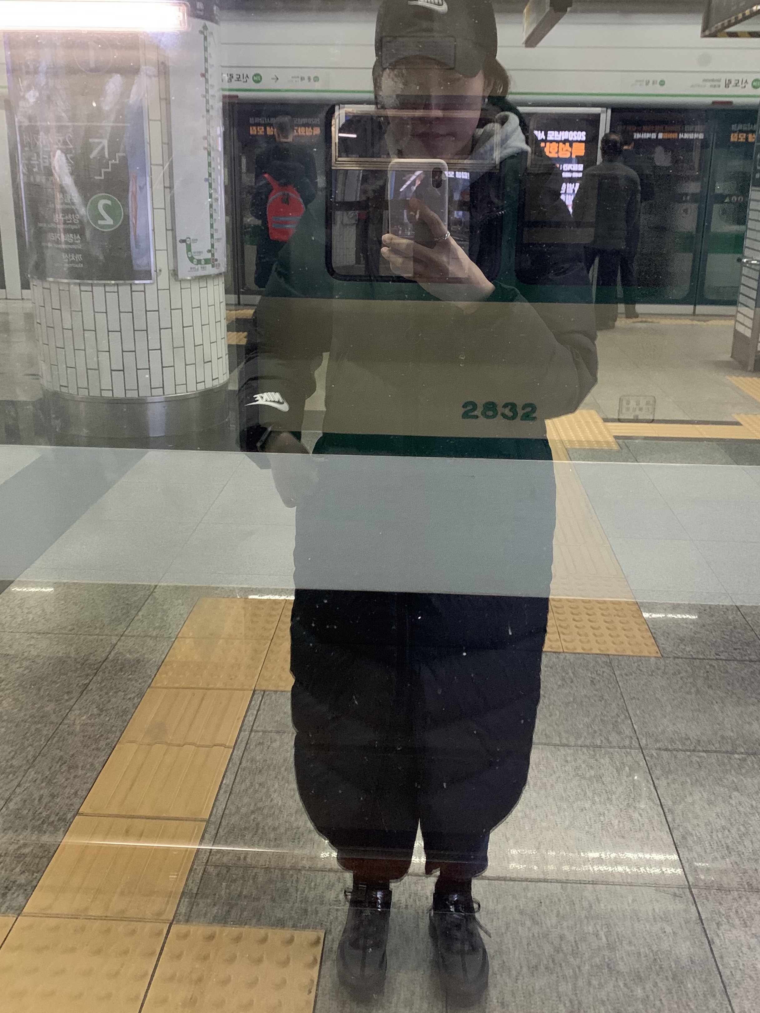 Nike Air VaporMax 2019 Ghost Black 착용 스타일 - 1