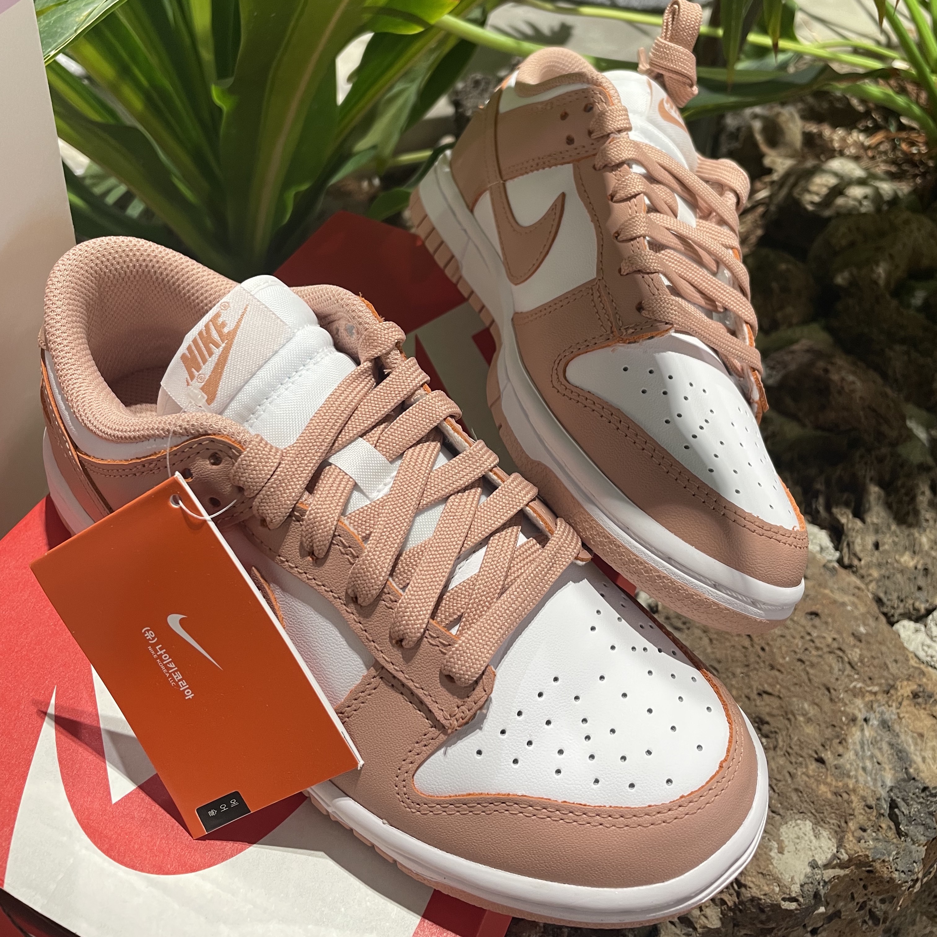 (W) Nike Dunk Low Rose Whisper 착용 스타일