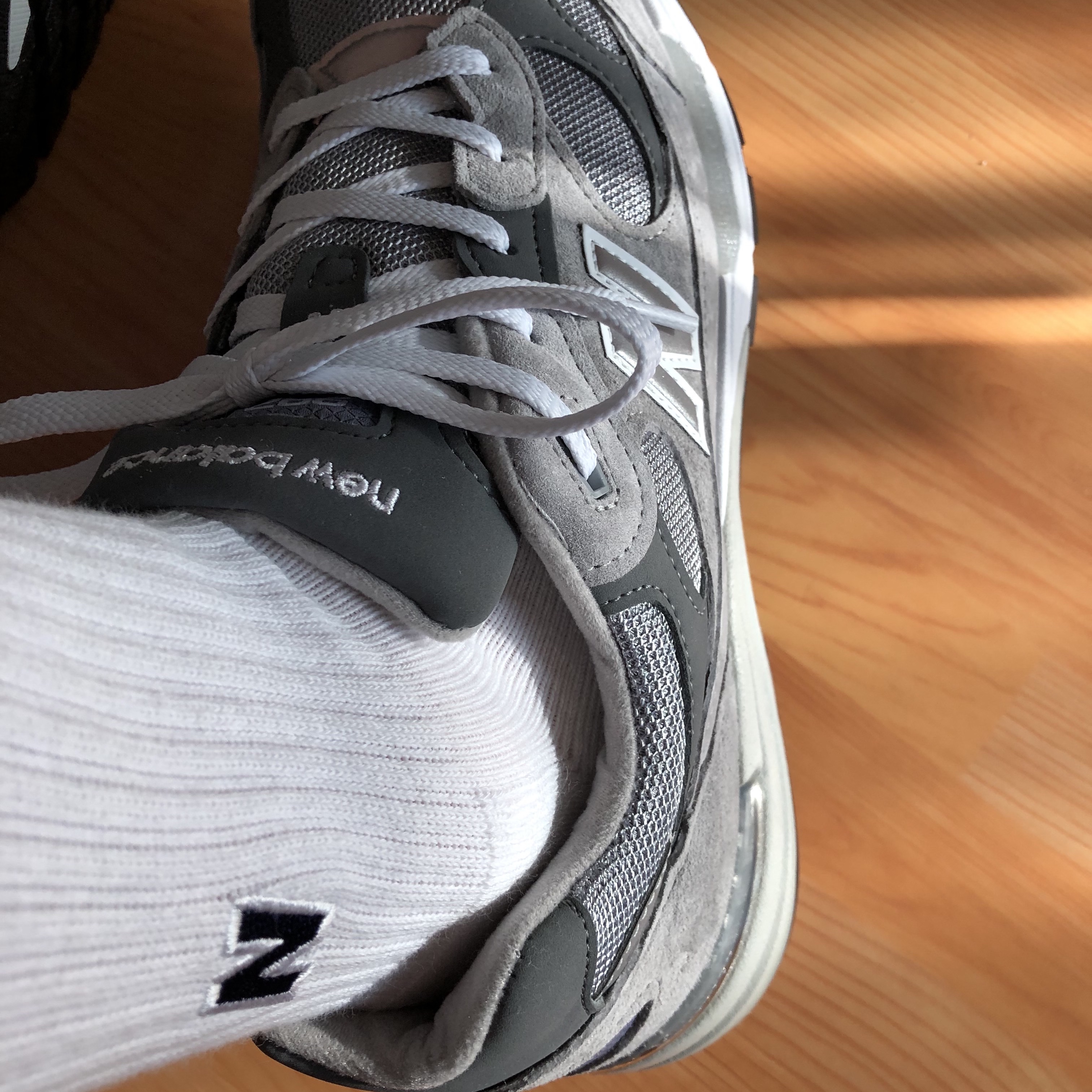 New Balance 992 Made in USA Grey - D Standard 착용 스타일 - 3
