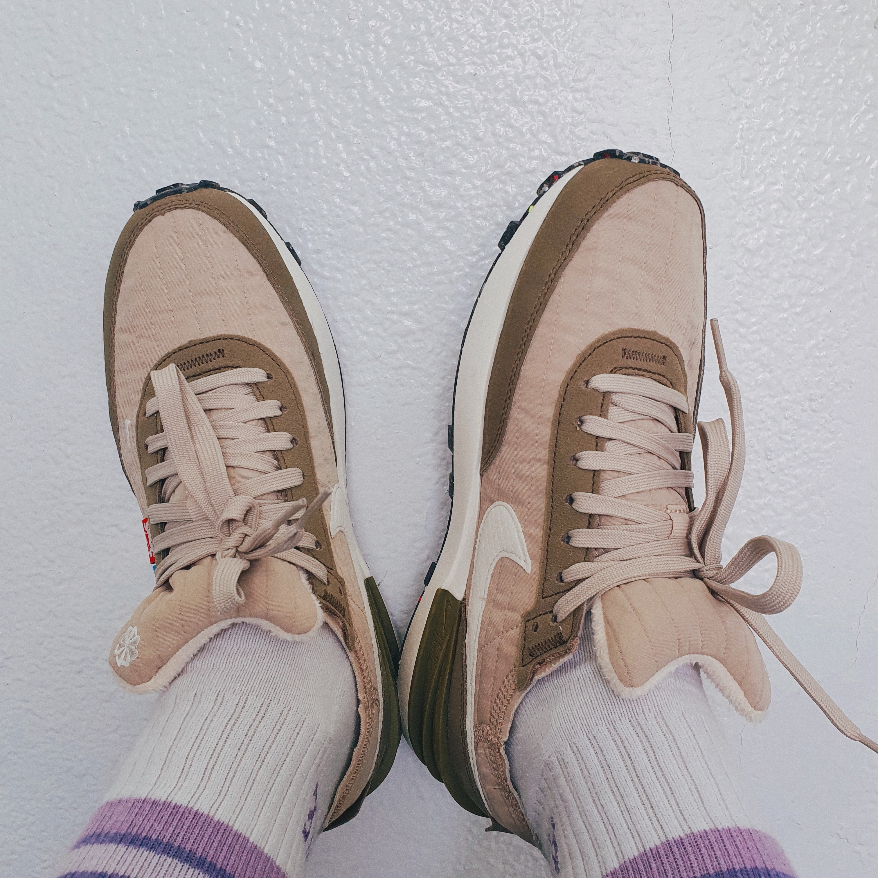 Nike Waffle One Premium Rattan 착용 스타일 - 1