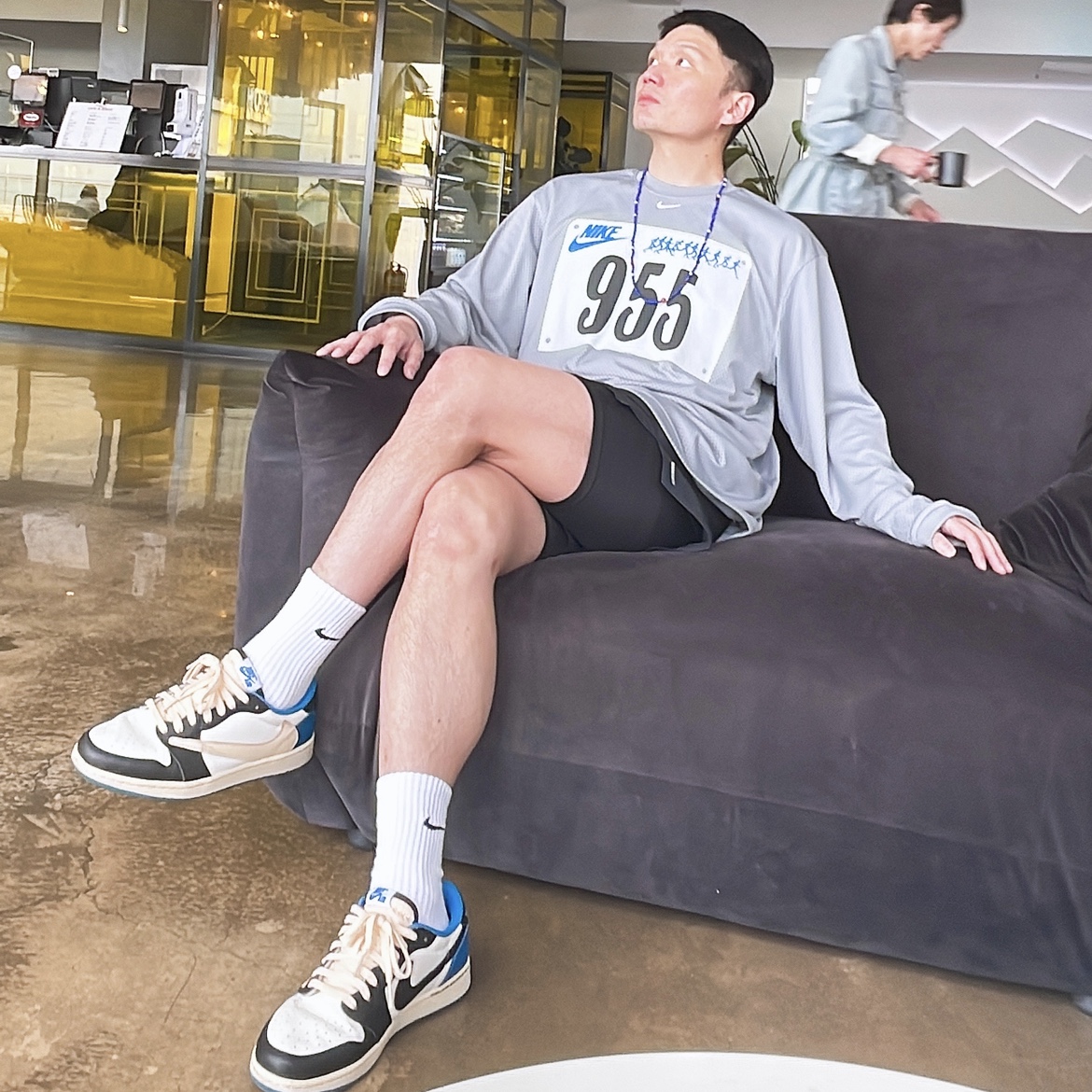 Jordan 1 x Travis Scott x Fragment Retro Low OG SP Military Blue, Nike x Cactus Plant Flea Market L/S Jersey Grey - Asia 착용 스타일