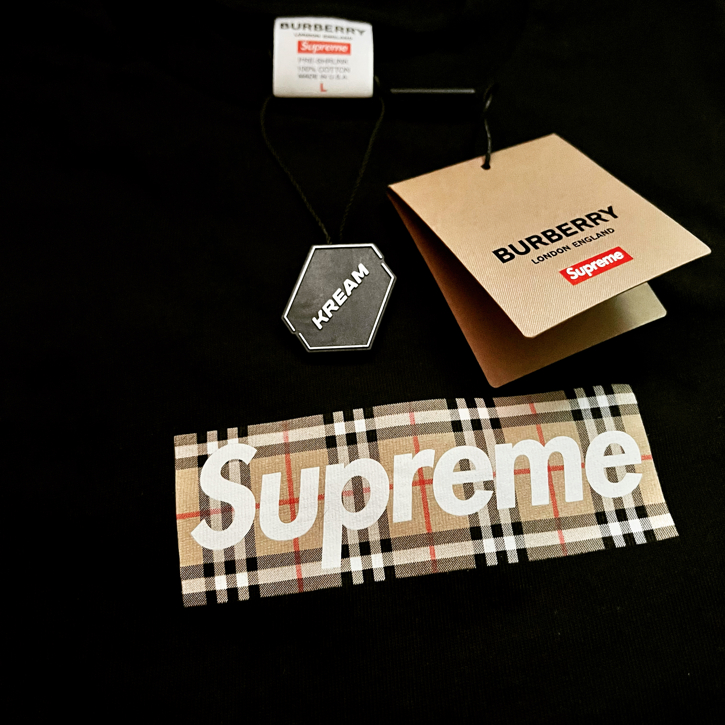 Supreme x Burberry Box Logo T-Shirt Black - 22SS 착용 스타일