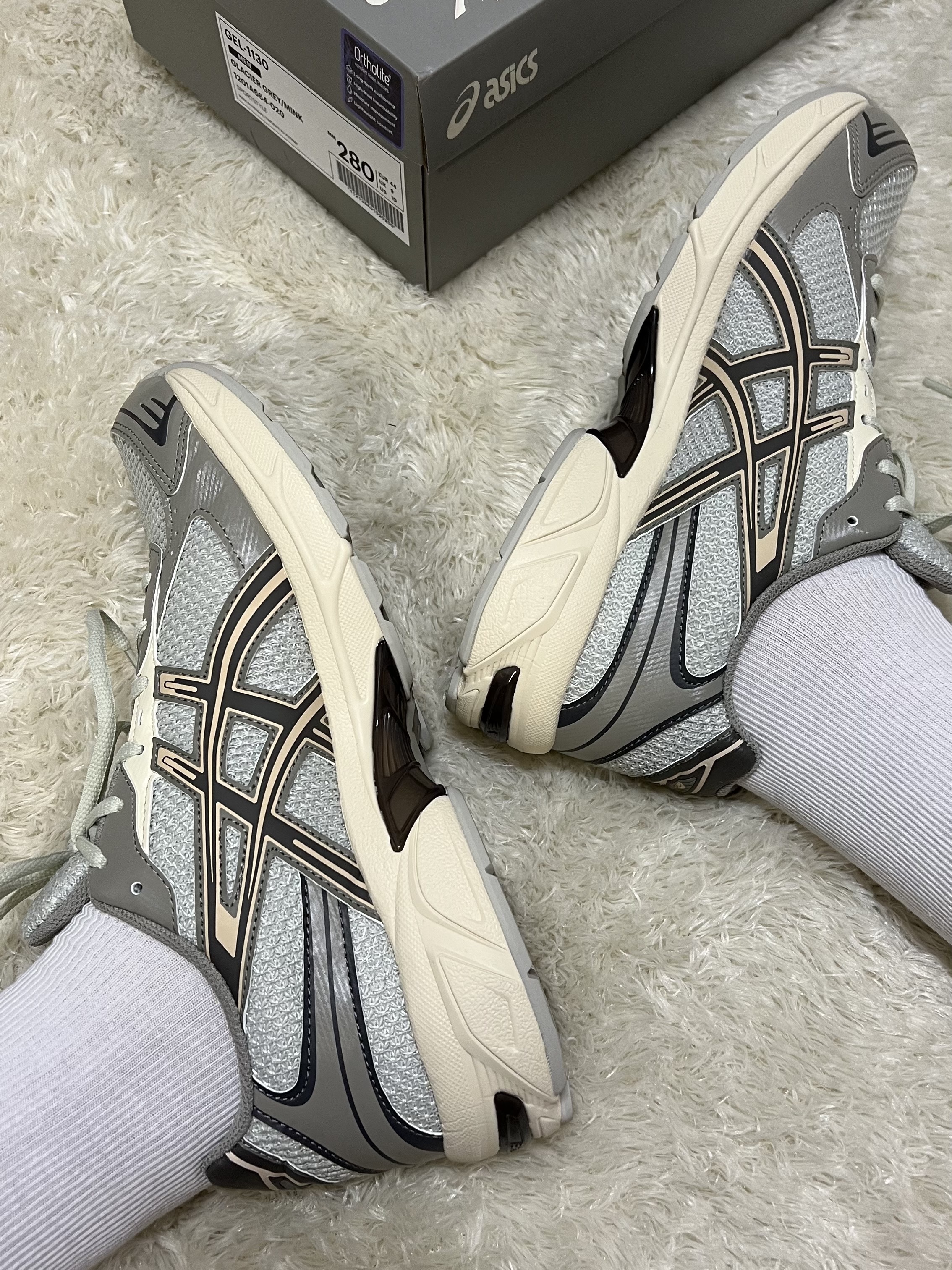 Asics x I4P Gel-1130 Glacier Grey Mink 착용 스타일