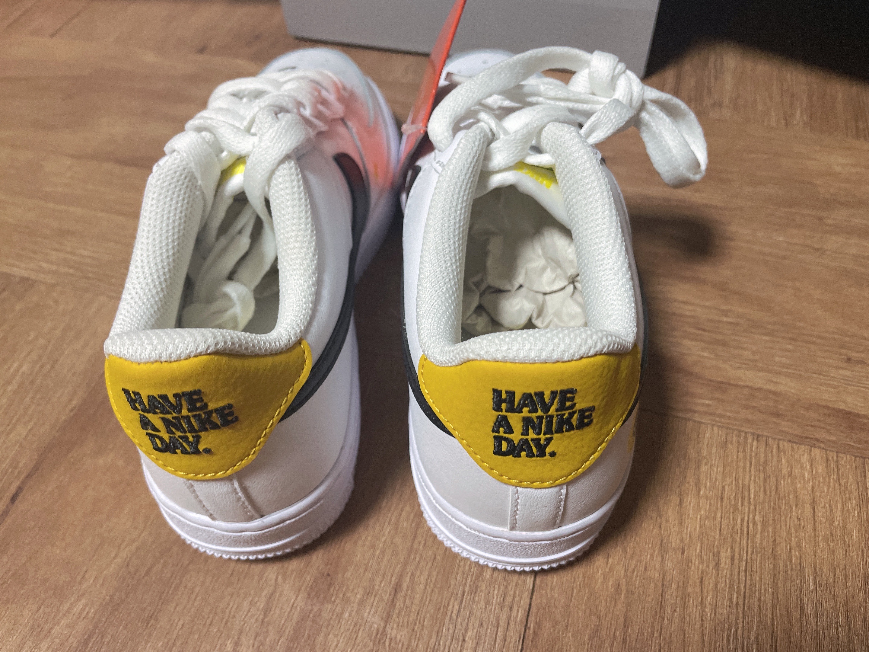 (GS) Nike Air Force 1 LV8 Have a Nike Day 착용 스타일 - 1
