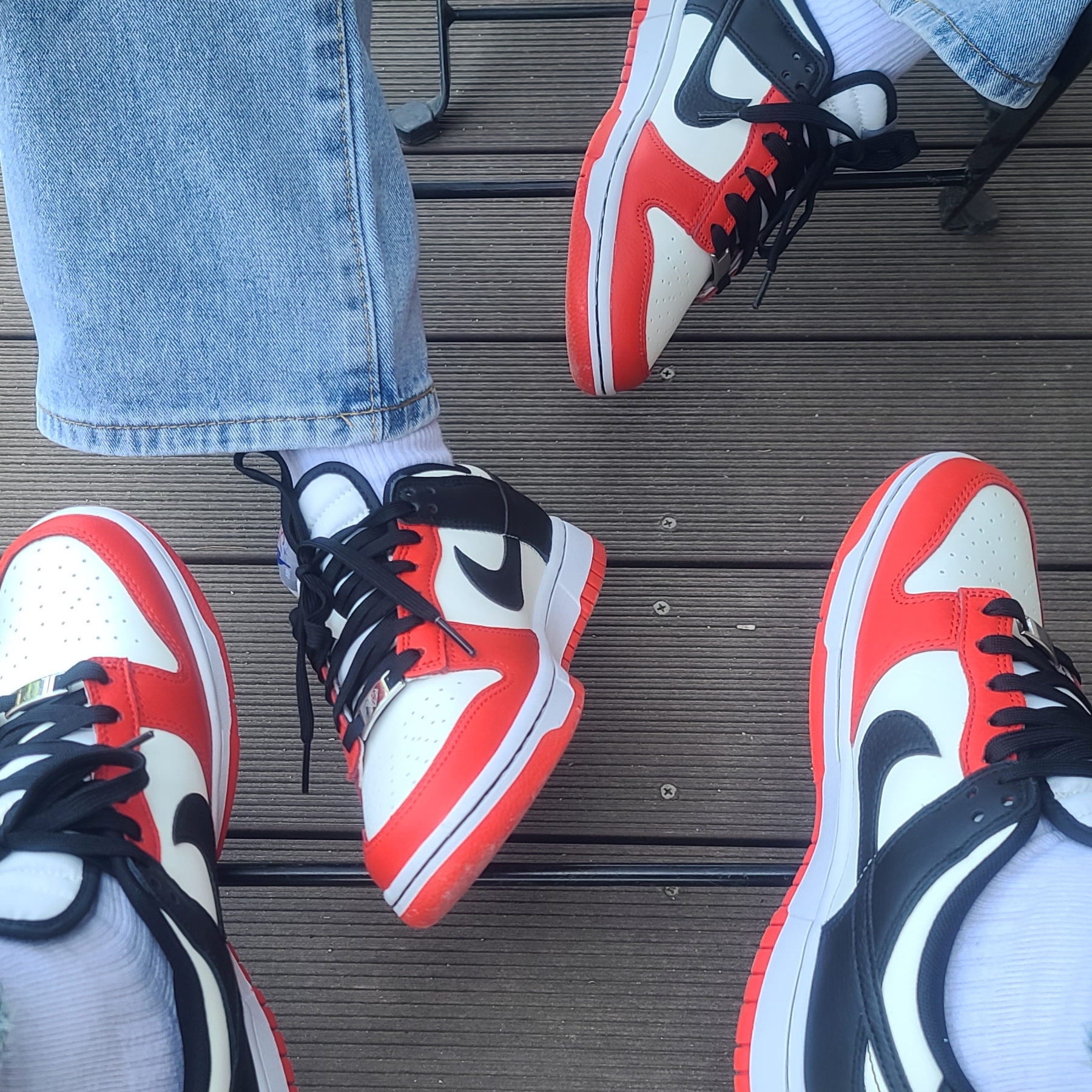Nike x NBA Dunk Low Retro EMB Black and Chile Red 착용 스타일