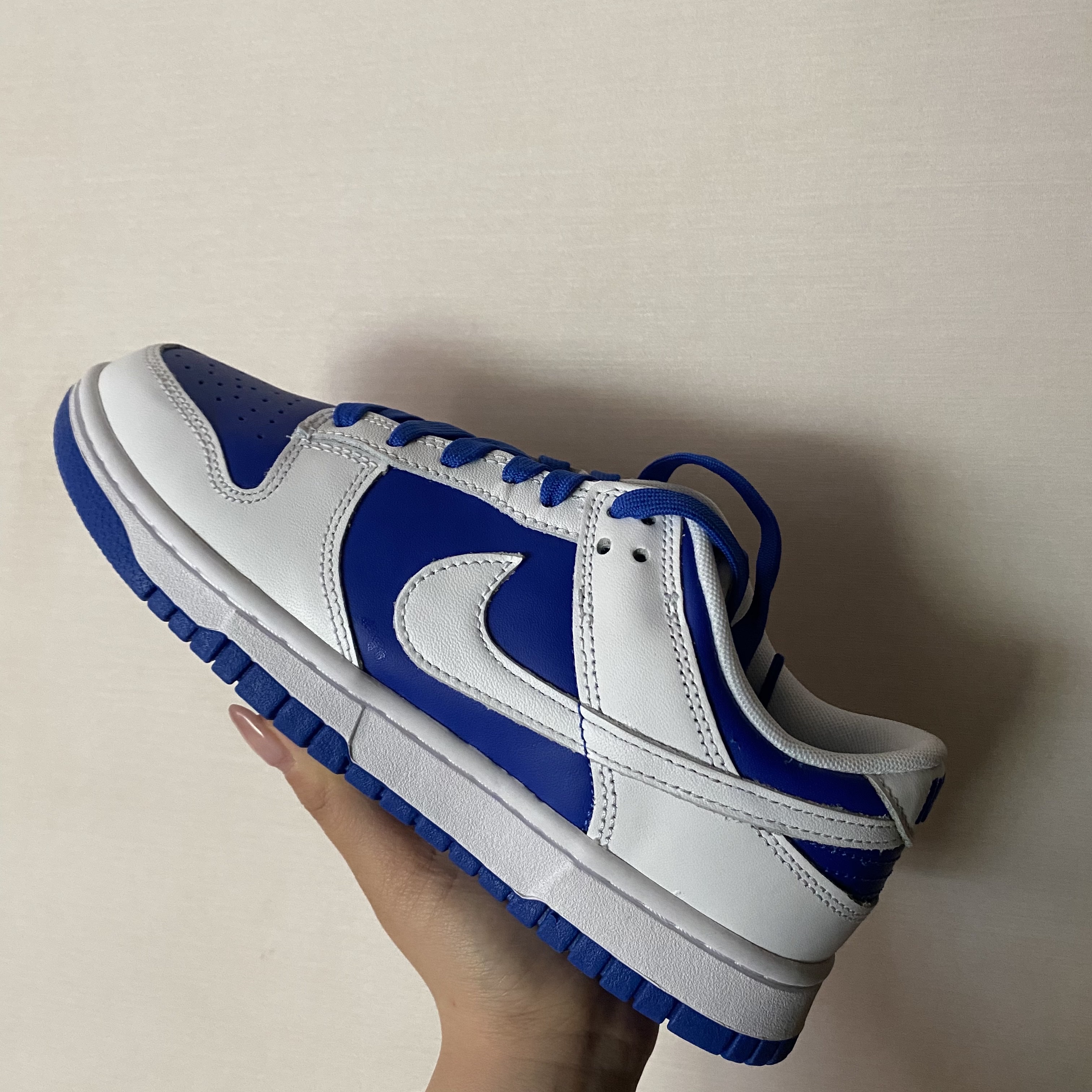 Nike Dunk Low Retro Racer Blue and White 착용 스타일 - 1