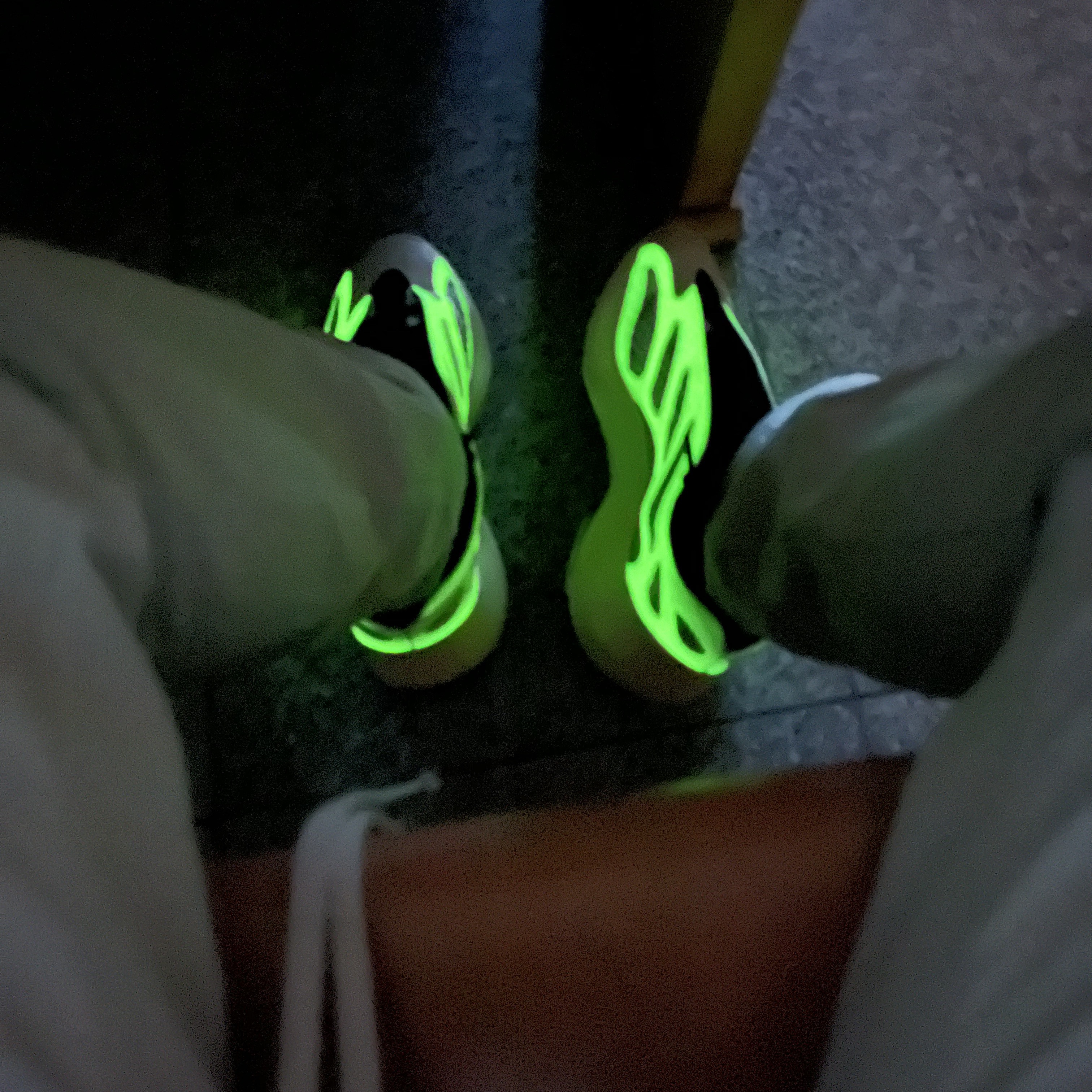 Adidas Yeezy 700 V3 Azael 2019 착용 스타일