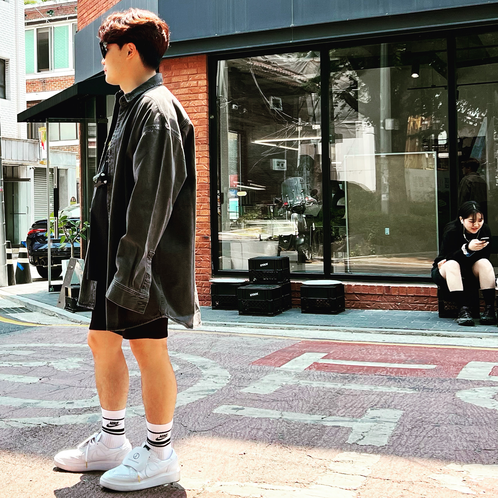 Nike x Peaceminusone Kwondo1 White, Essentials Denim Long Sleeve Shirt Black - 22SS 착용 스타일 - 1