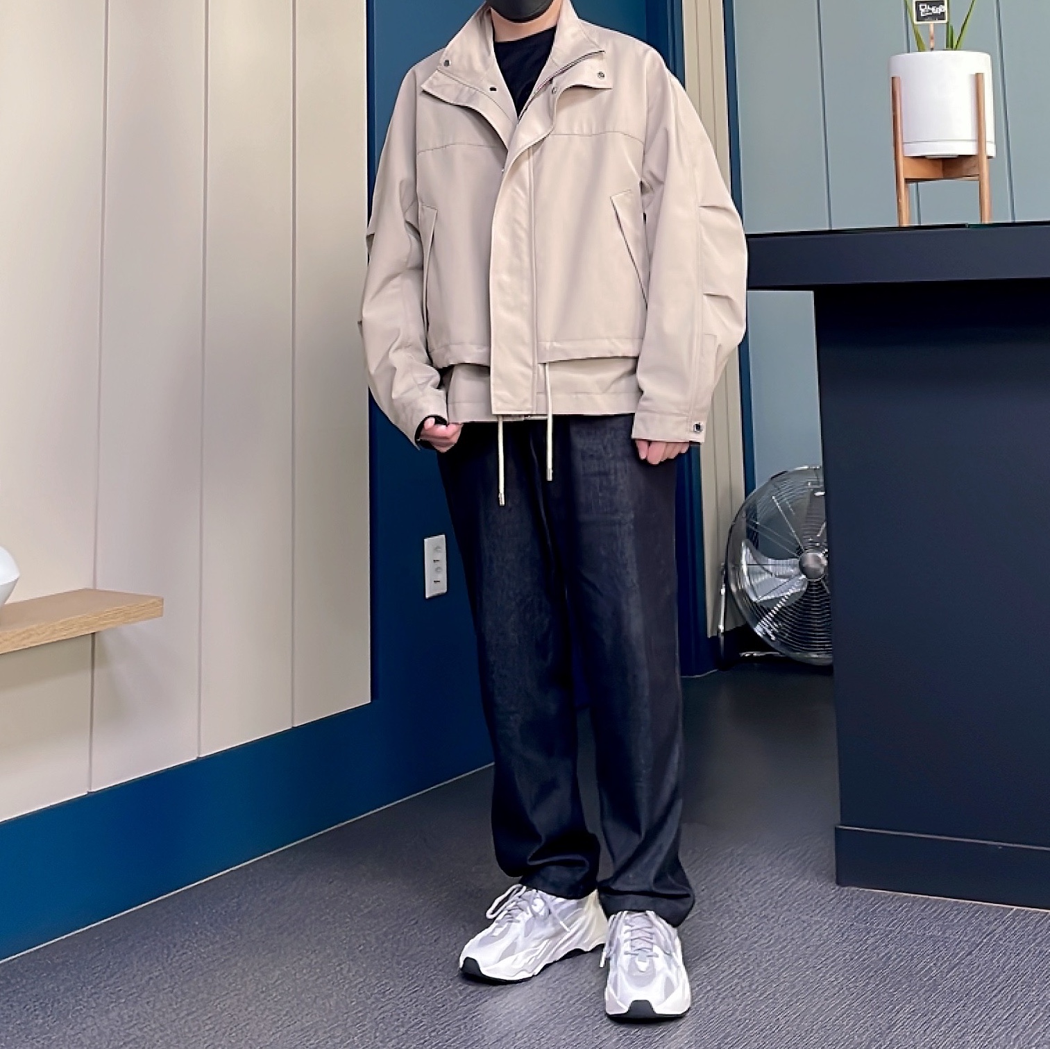 Adidas Yeezy Boost 700 V2 Static 2022 착용 스타일