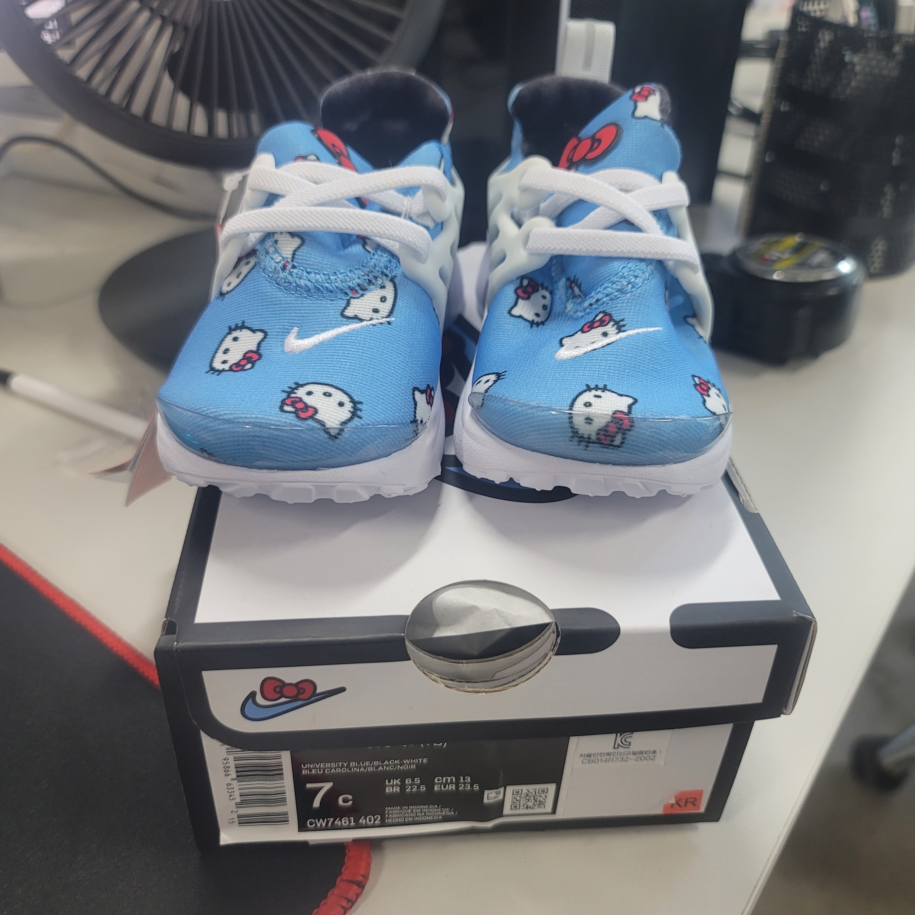 (TD) Nike x Hello Kitty Air Presto University Blue 착용 스타일 - 2