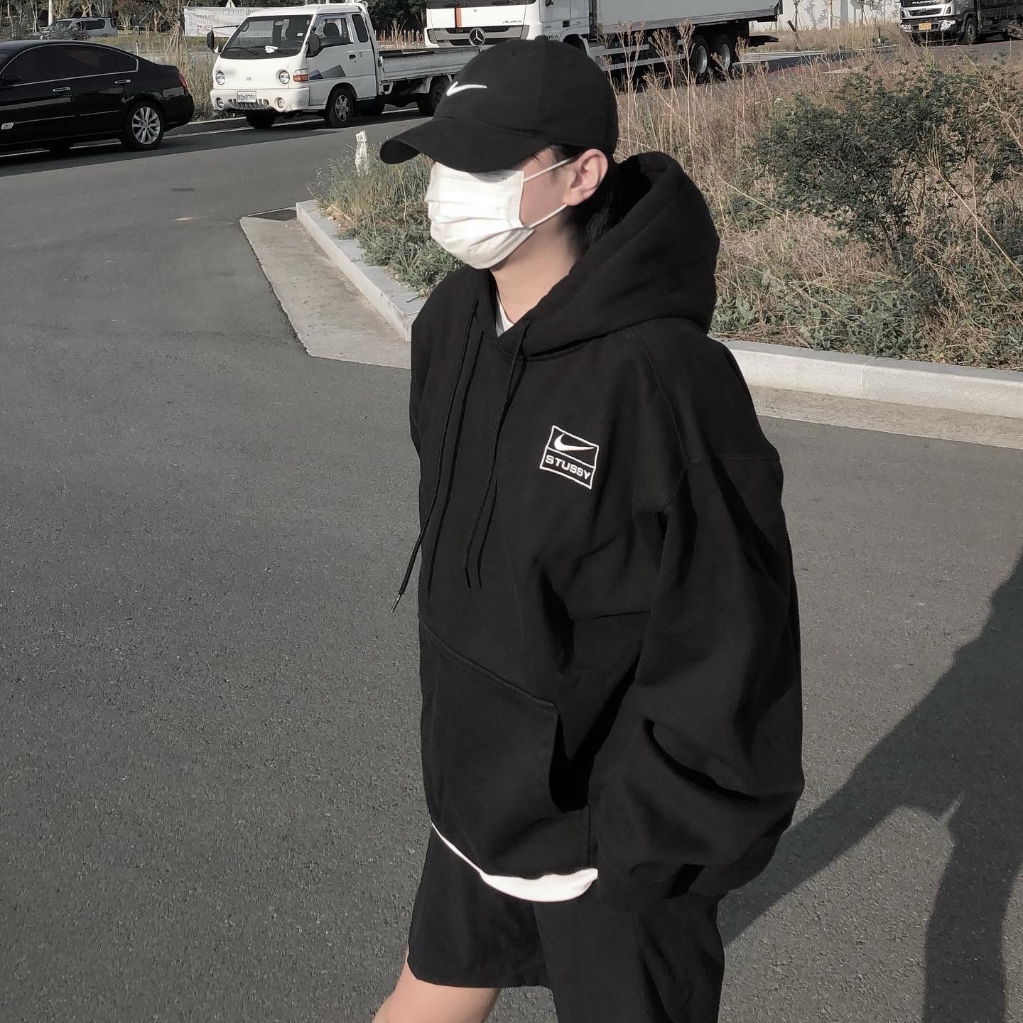 Nike x Stussy NRG RA Washed Pullover Hoodie Black (DN4028-010), Nike Dunk Low Retro Black 착용 스타일 - 4