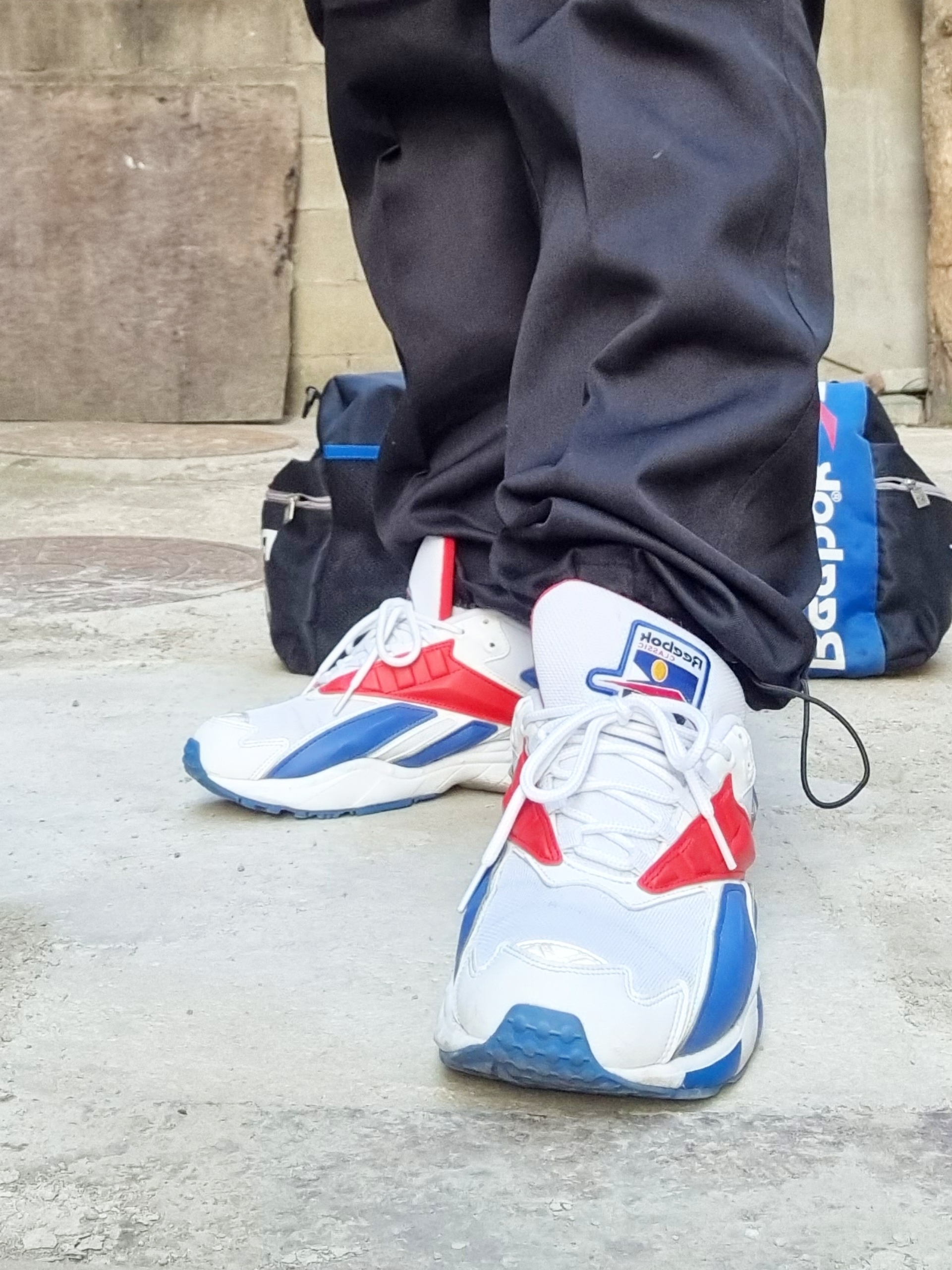 Reebok Interval 96 White Blue Red 착용 스타일 - 3