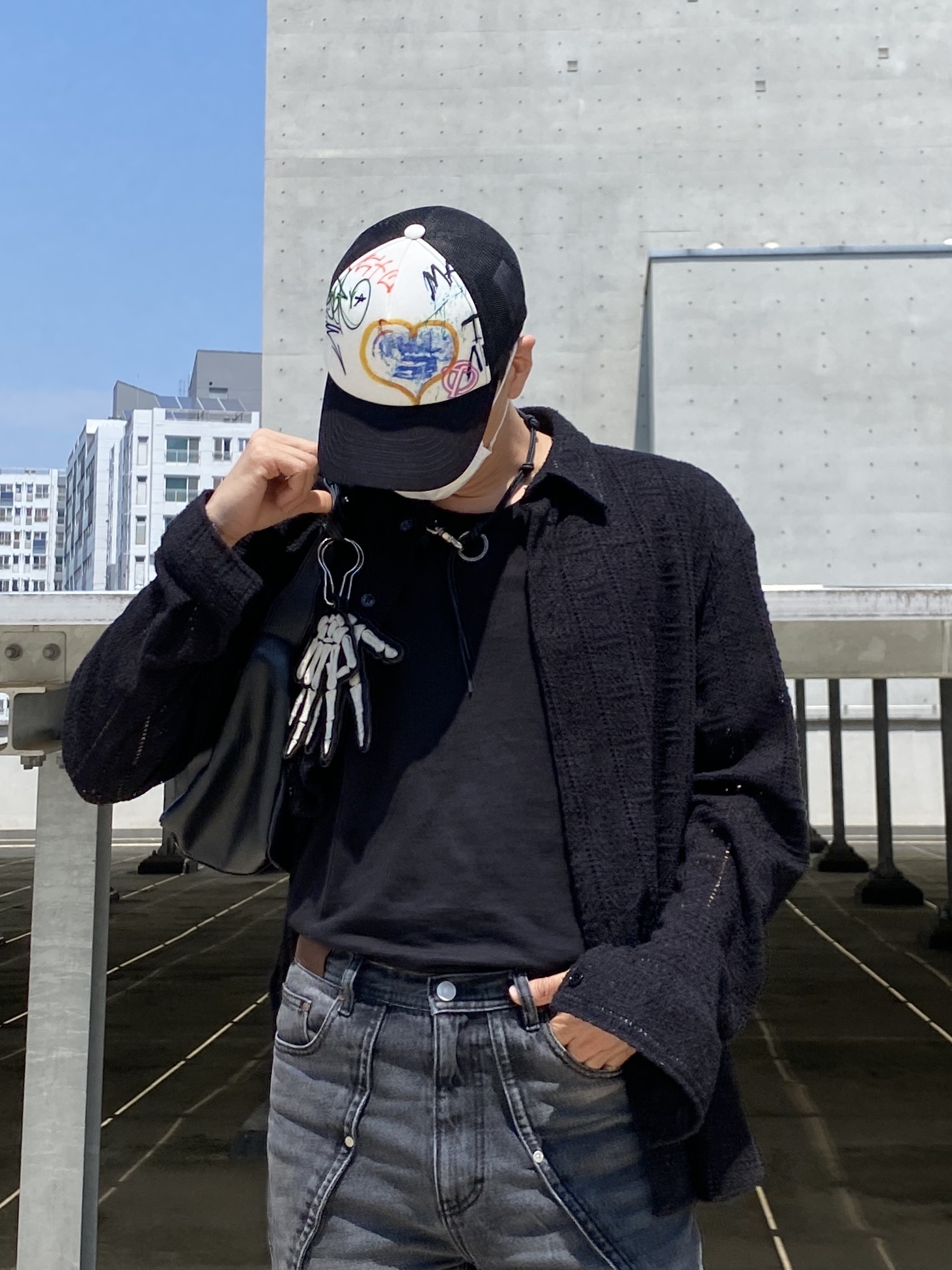Our Legacy Ladon Leather Keychain Black, Dr. Martens x Raf Simons Keaton II Steel Toe Black 착용 스타일 - 4
