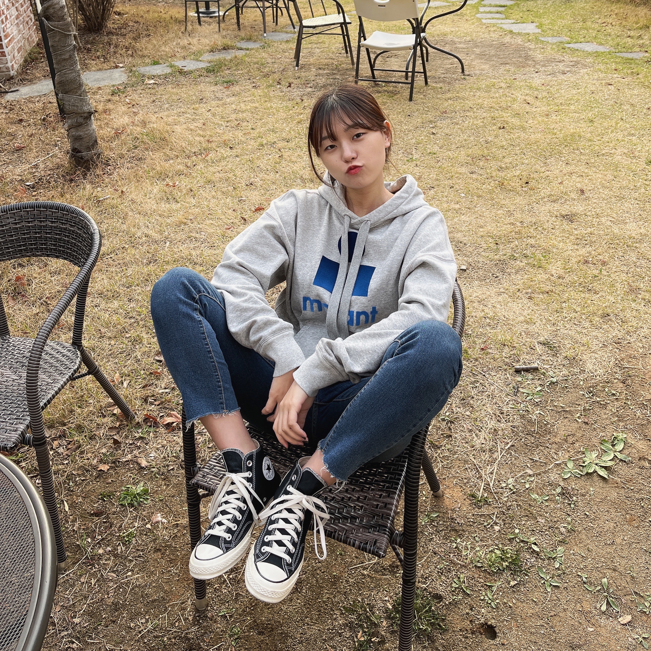 (W) Isabel Marant Mansel Hoodie Grey - 21SS, Converse Chuck 70 Hi Black 착용 스타일