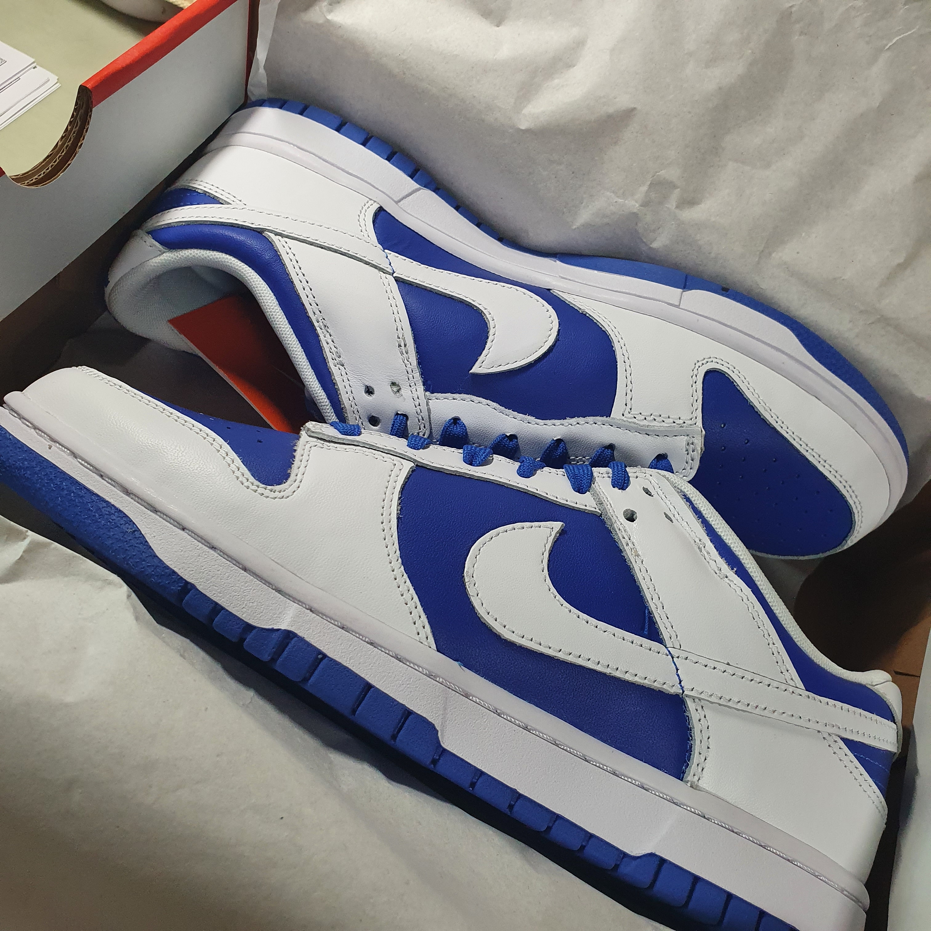 Nike Dunk Low Retro Championship Red, Nike Dunk Low Retro Racer Blue and White 착용 스타일 - 4